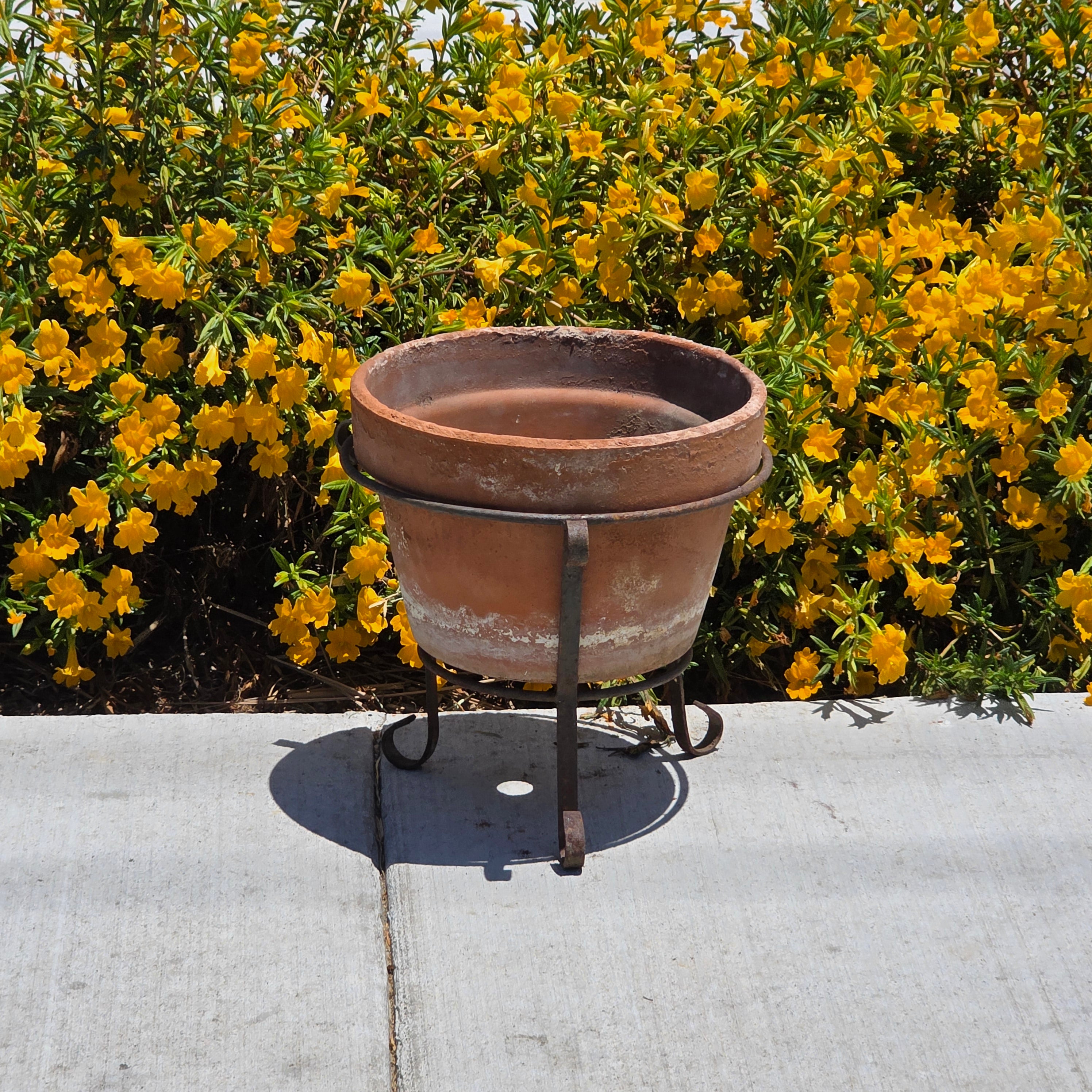 Vintage Wrought Iron Plant Stand Metal Pot Holder Rack Rustic Garden Patio 12"
