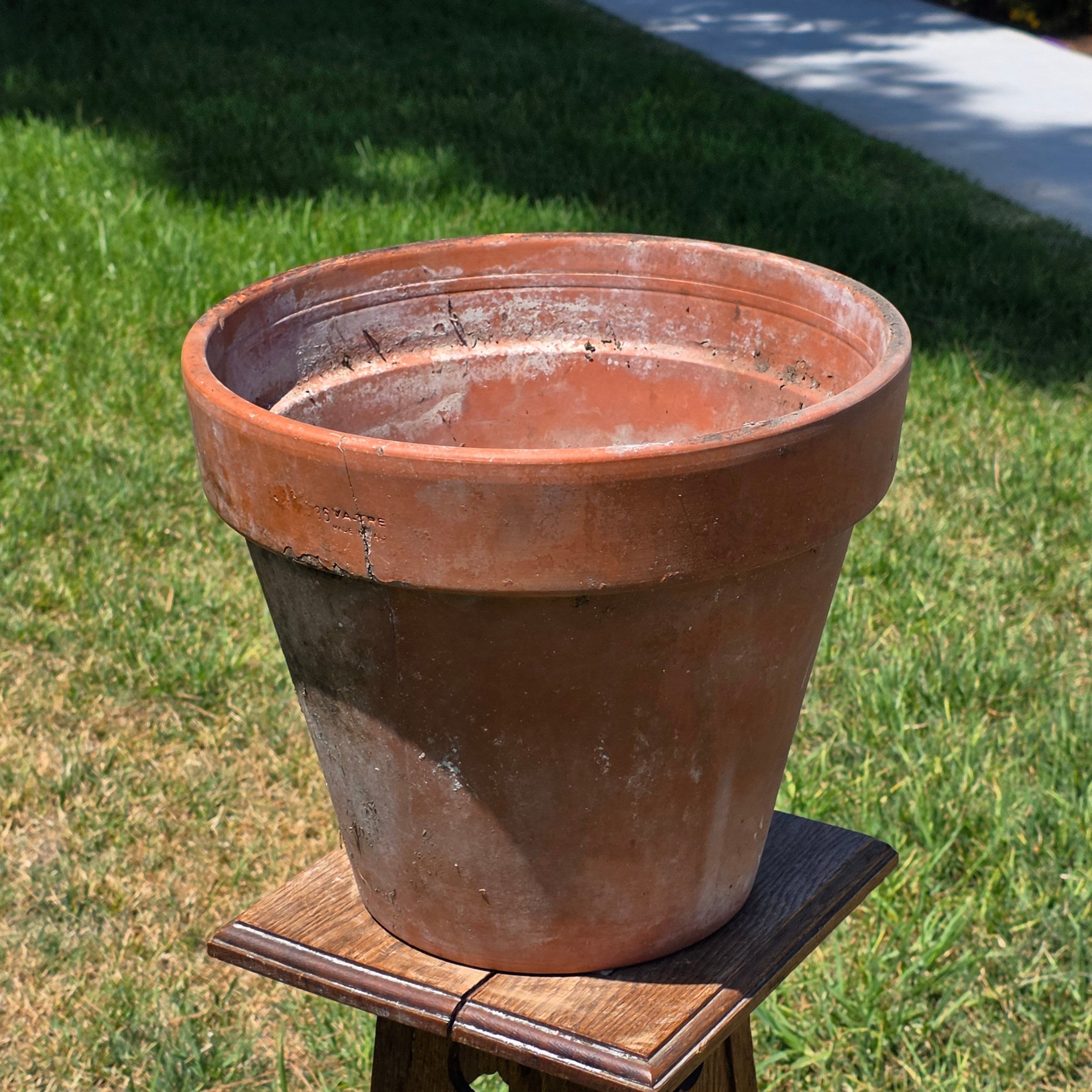 Share Vintage 1980s Terracotta Garden Planter Pot VA-TRE Vaserie Trevigiane Italy 15" (Damage)