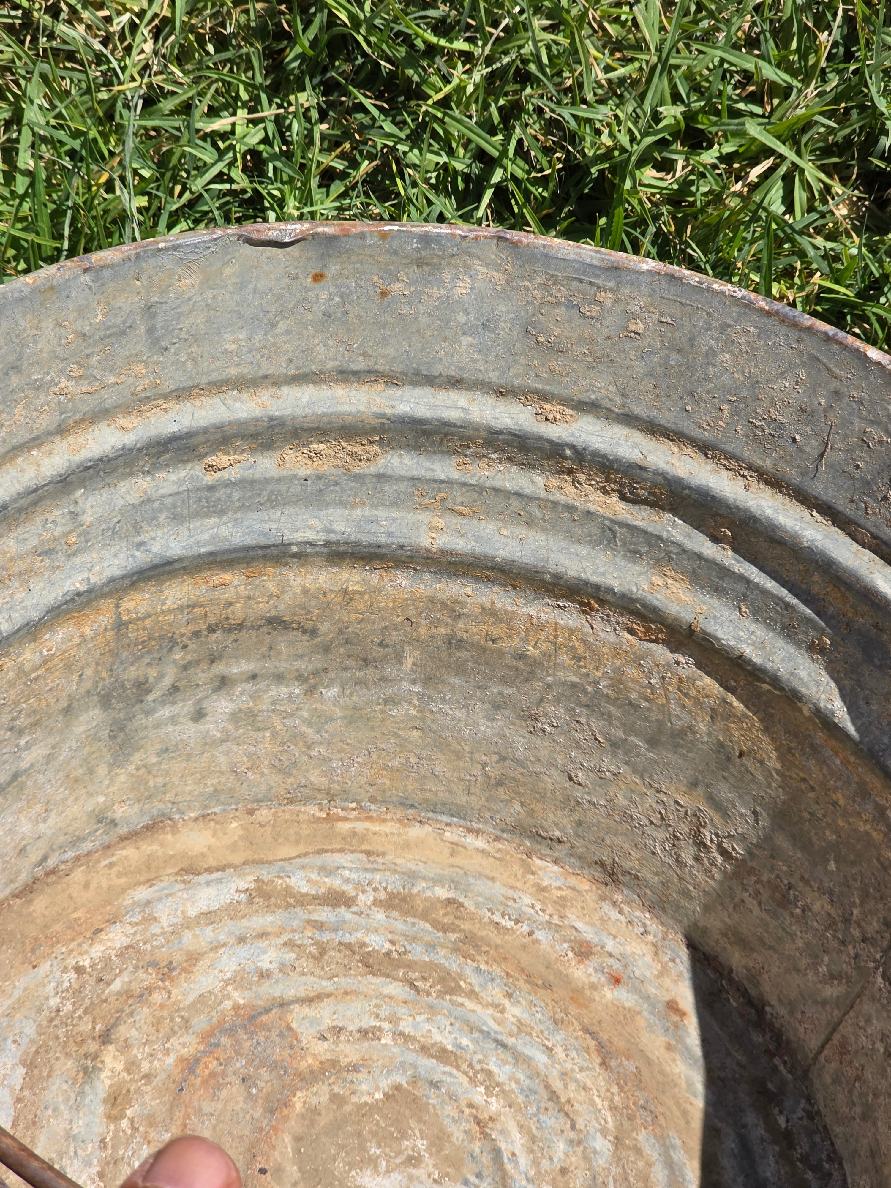 Vintage Galvanized Metal Wash Tub Bucket Planter Rustic Farmhouse Garden 14"