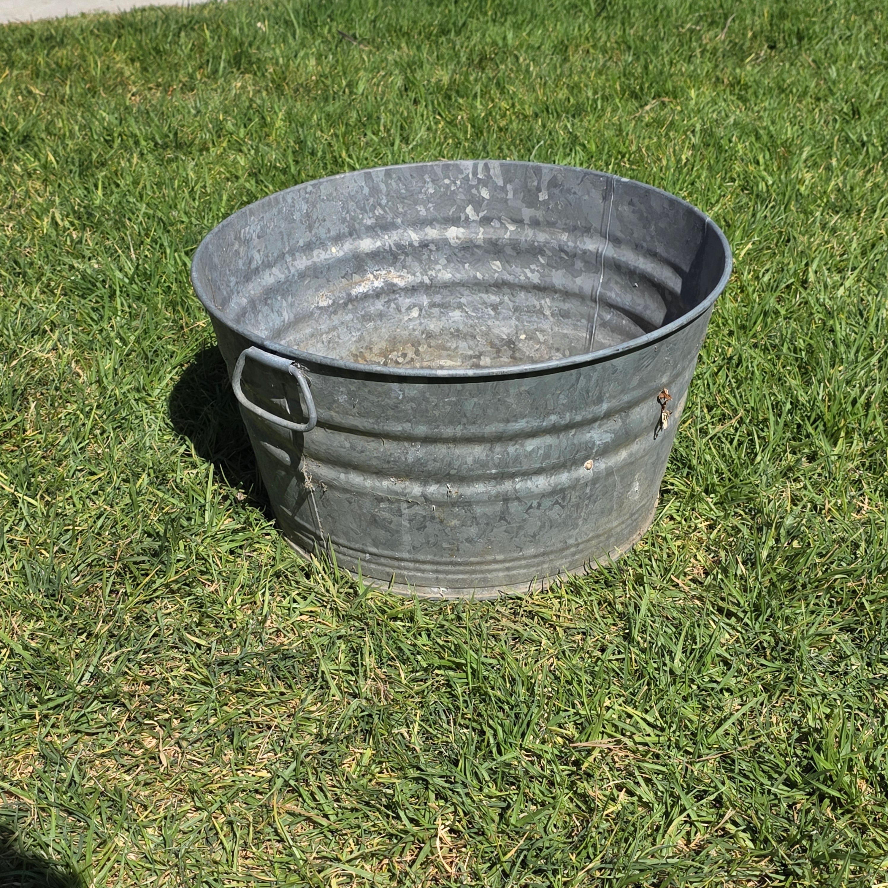 Vintage Galvanized Metal Round Tub Planter 19"W x 10"H Drain Hole Washtub Garden
