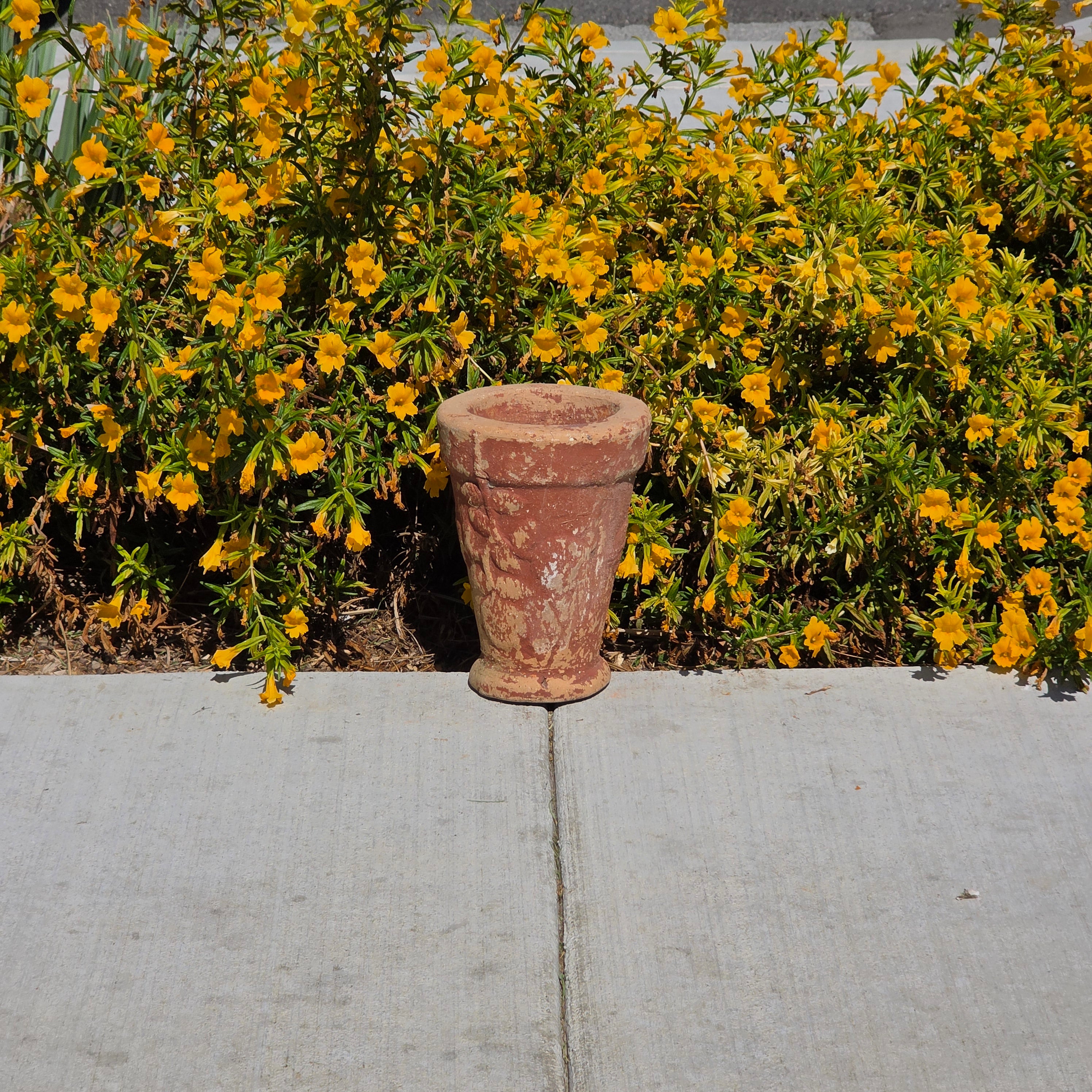 Vintage Terracotta Garden Planter Relief Sunflower Daisy Clay Pot Heavy 9.5"