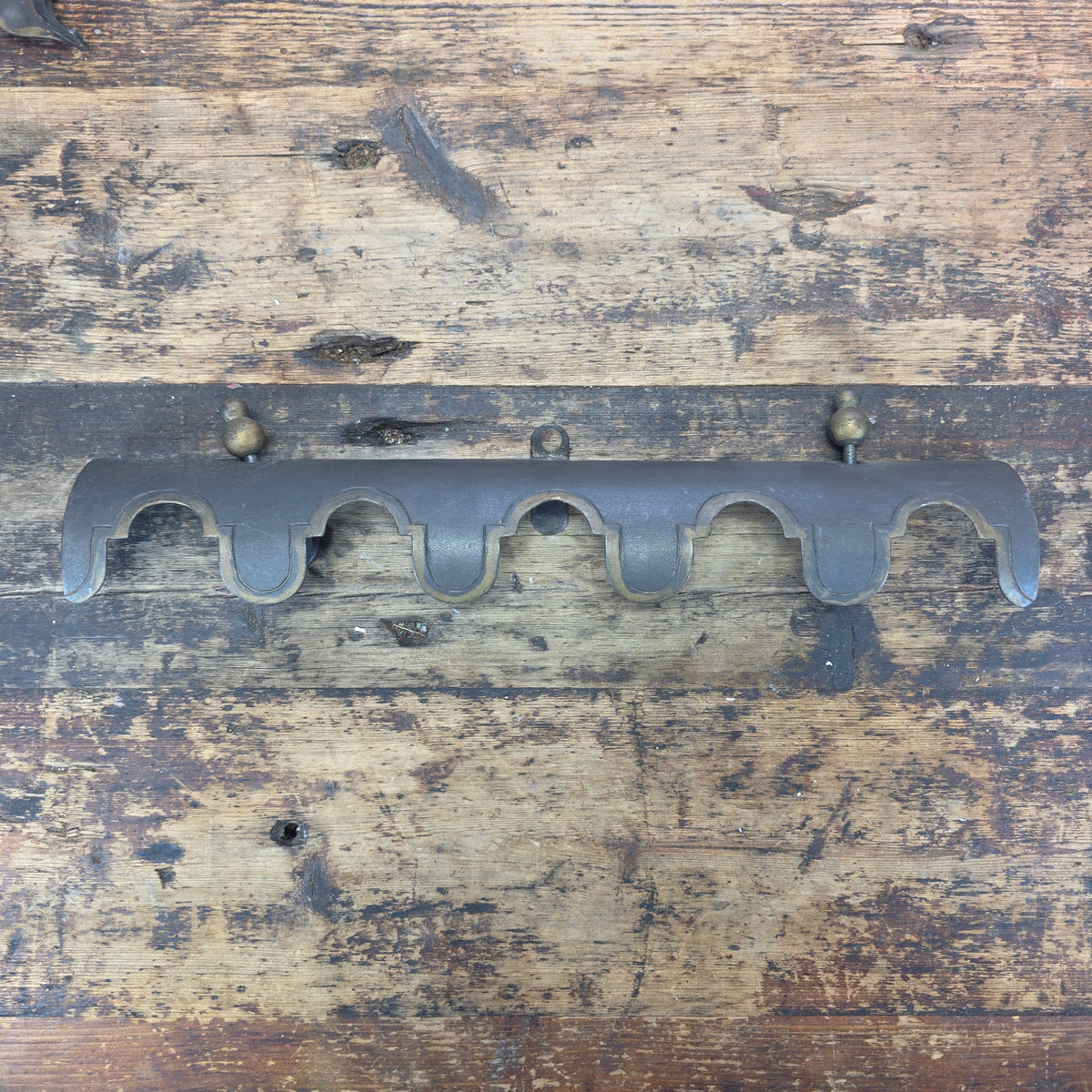 Mottahedeh Italy Vintage Tole Iron Trade Sign Antique Pub Folk Art Plaque 1047