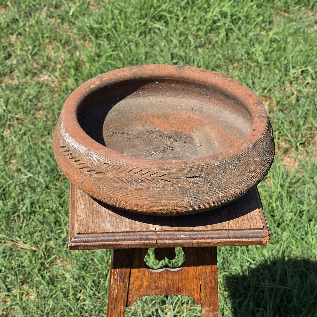 Vtg Terracotta Clay Planter Bowl Rustic Heavy Low Pot Carved Fern Pattern 12"