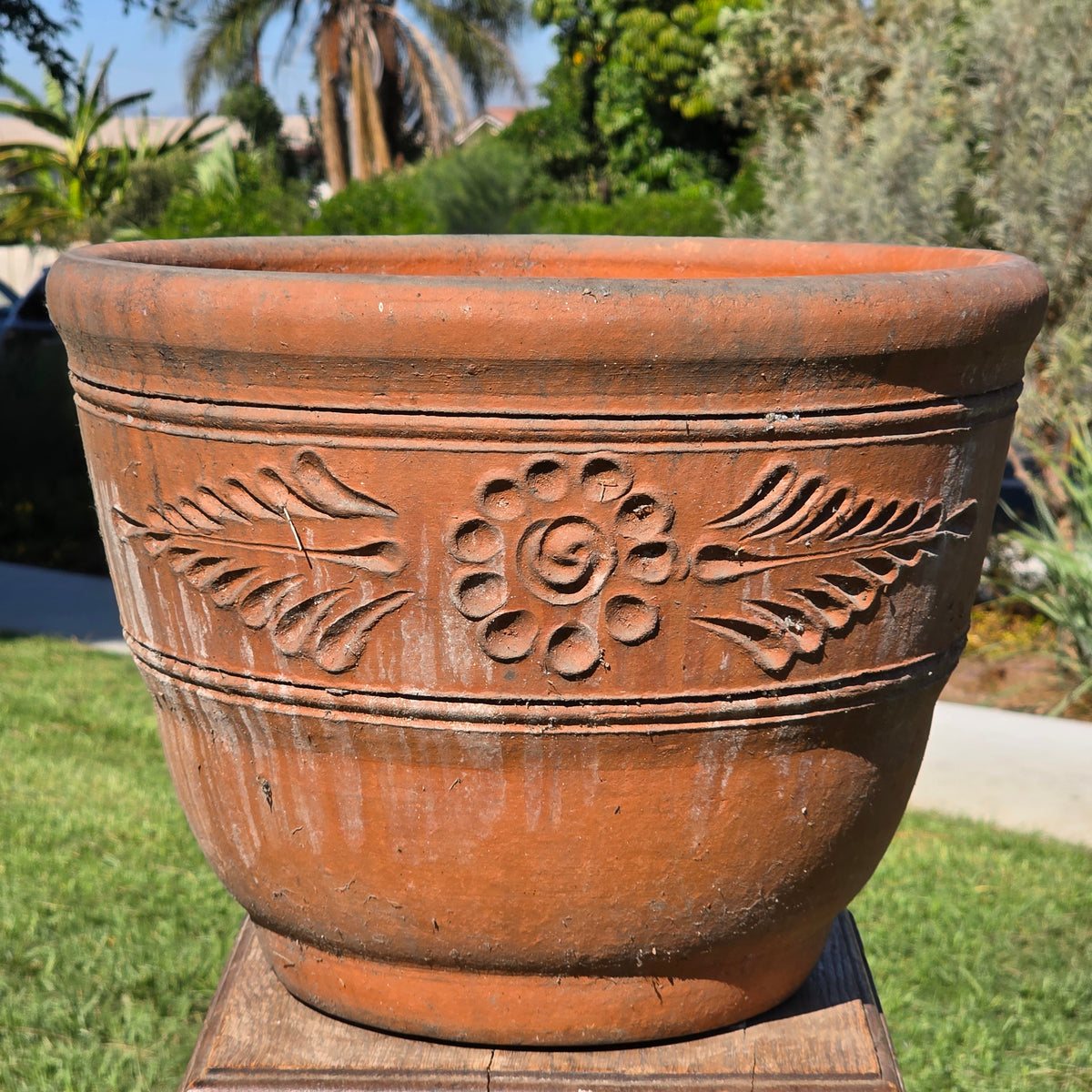 Vtg Terracotta Planter Relief Flower Garland Clay Pot Tuscan Garden 16" Large