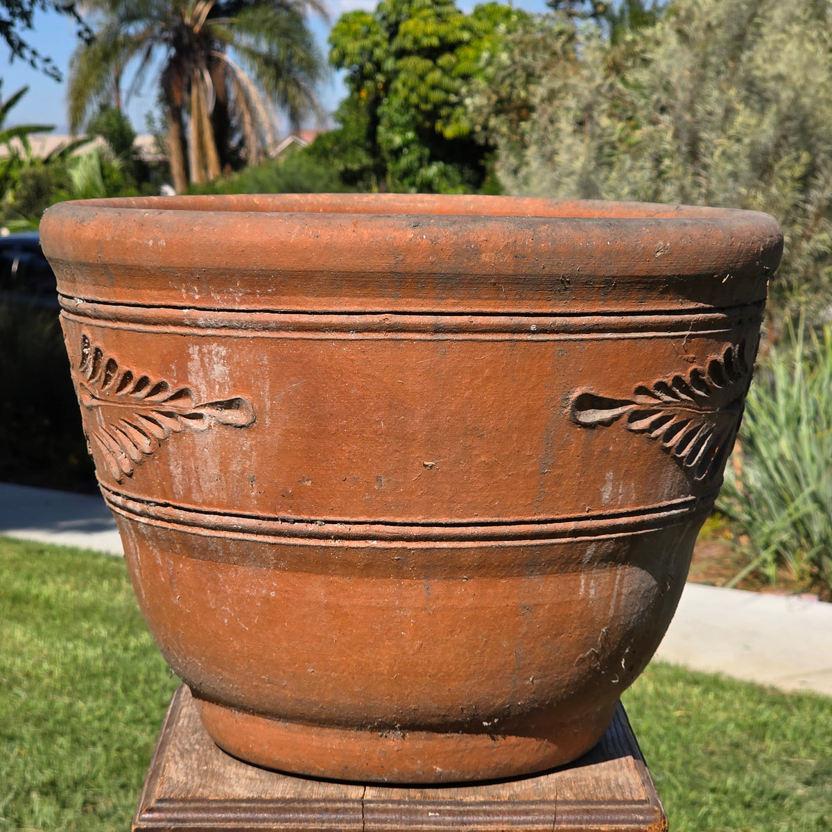 Vtg Terracotta Planter Relief Flower Garland Clay Pot Tuscan Garden 16" Large
