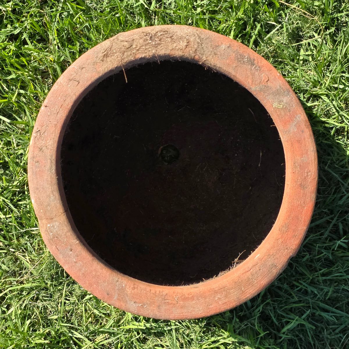 Vtg Terracotta Grape Planter Relief Raised Berry Vine Tuscan Garden 17" Large