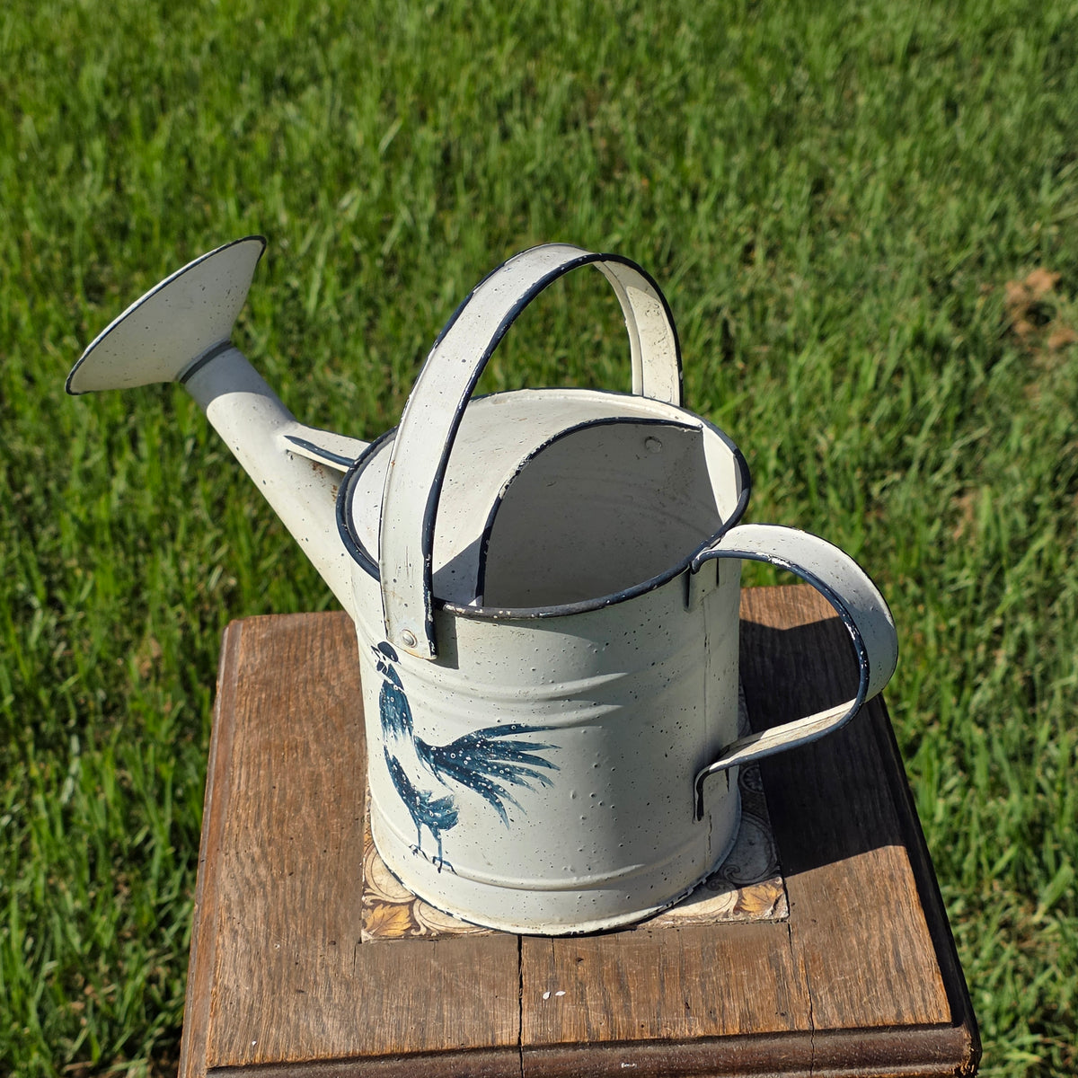 Vintage Rooster Tin Metal Watering Can Farmhouse Country Garden Decor