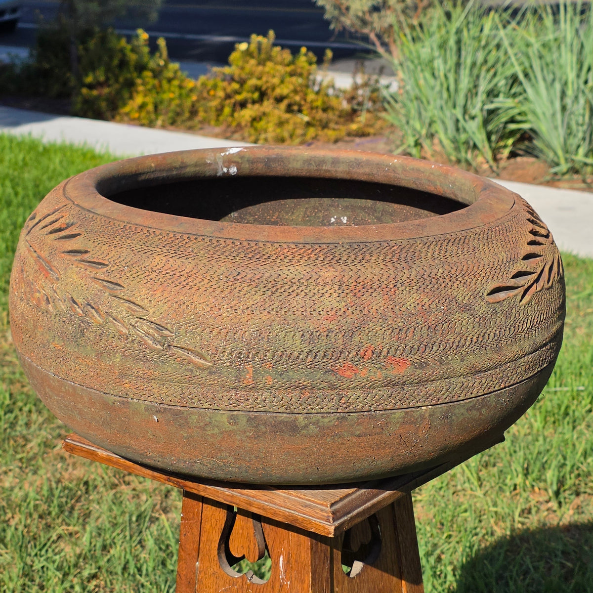 Vintage Terracotta Clay Garden Hose Holder Large Low Planter Bowl Pot Carved 19"