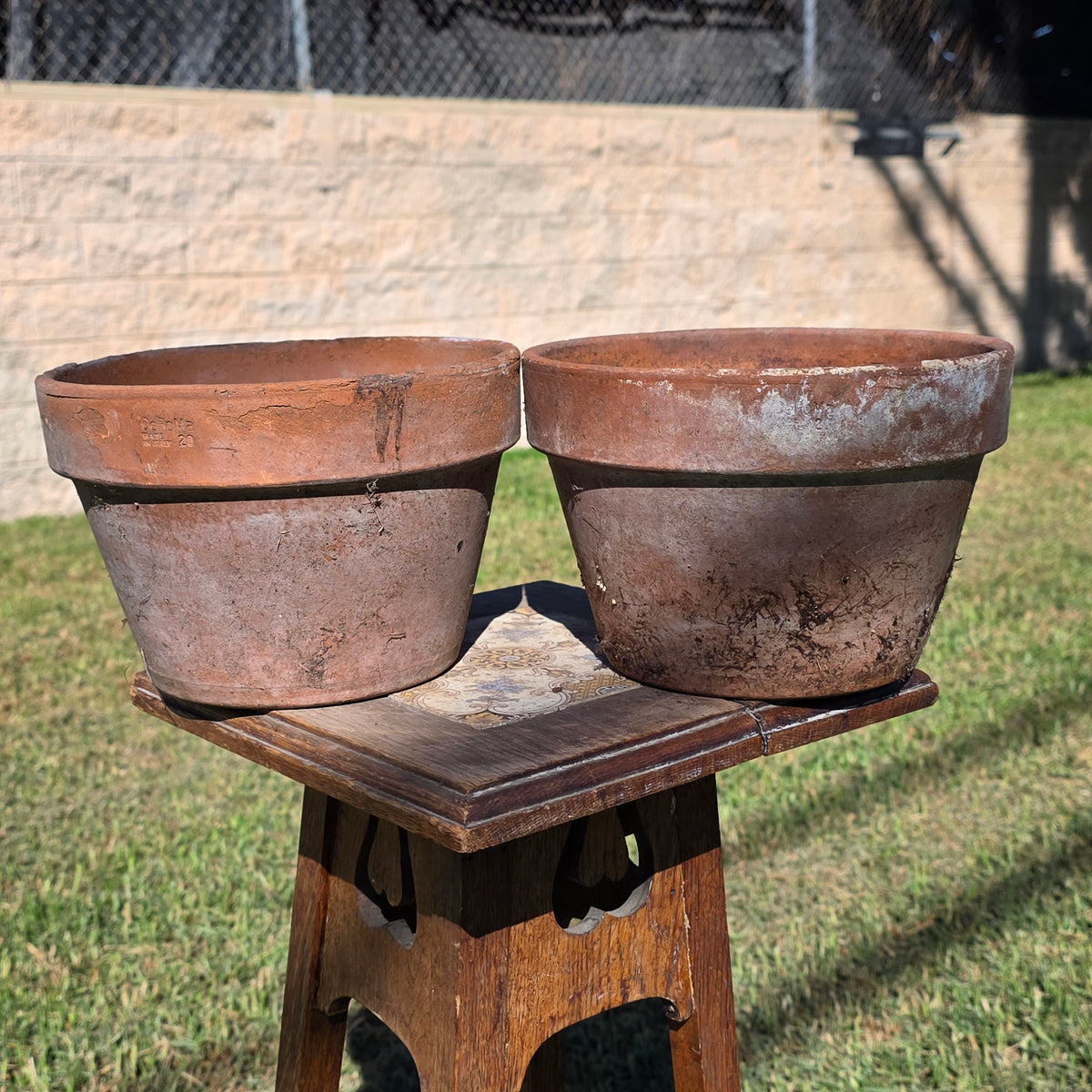 Set of 2 Vintage DeRoma Terracotta Pot 8.5" Italy Clay Planter Garden Aged Pair