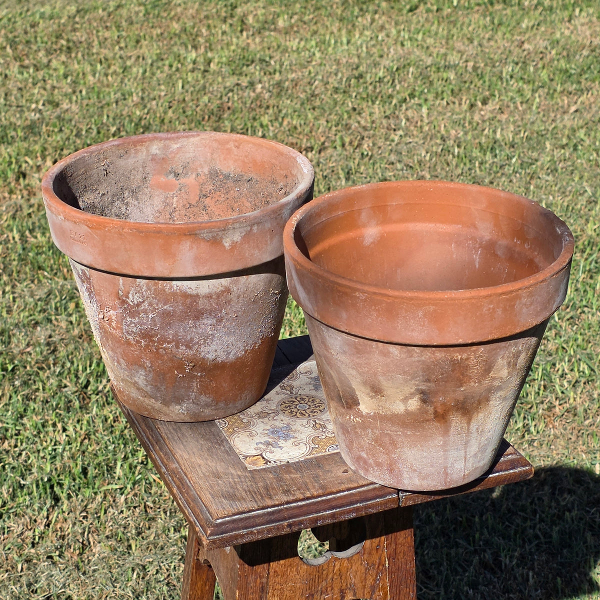 Set of 2 Vintage EV Italy Terracotta Pot 8.75" Clay Planter Garden Aged Pair