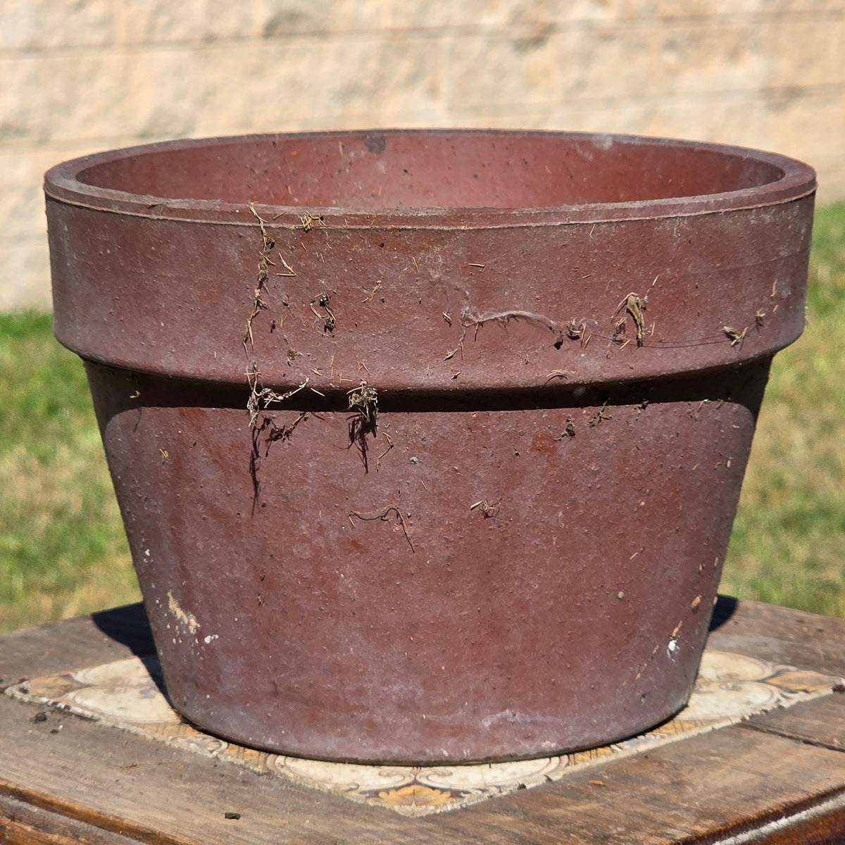 Vtg Terracotta Color Thick Wall Flower Pot Heavy Composite Round Planter Garden