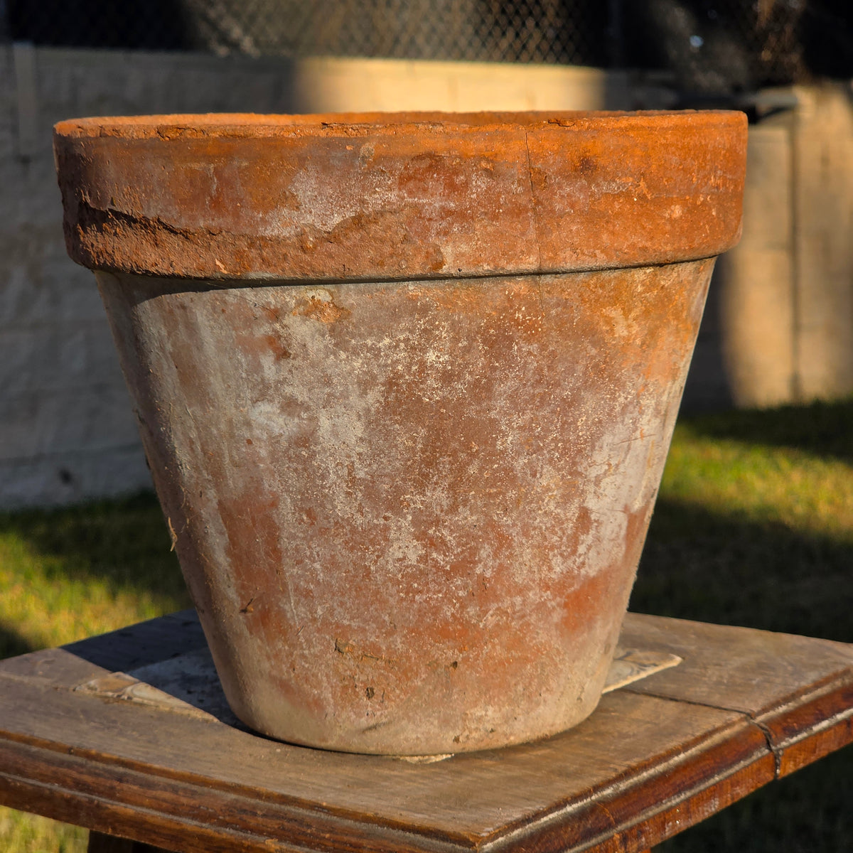 Vtg Terracotta Planter Flat Rimmed Clay Pot Aged Heavy Patina Garden 8.5" x 7.5"