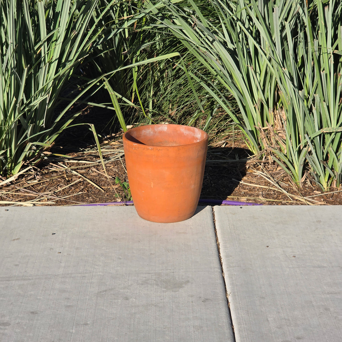 Vintage PMDI Terracotta Pot Pottery Mfg Mexico Heavy Clay Flower Planter 9"