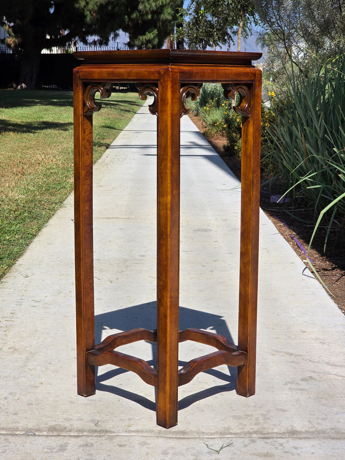 Wellington Hall Wood Plant Stand Pedestal Table Chinese Chippendale Vintage 32"