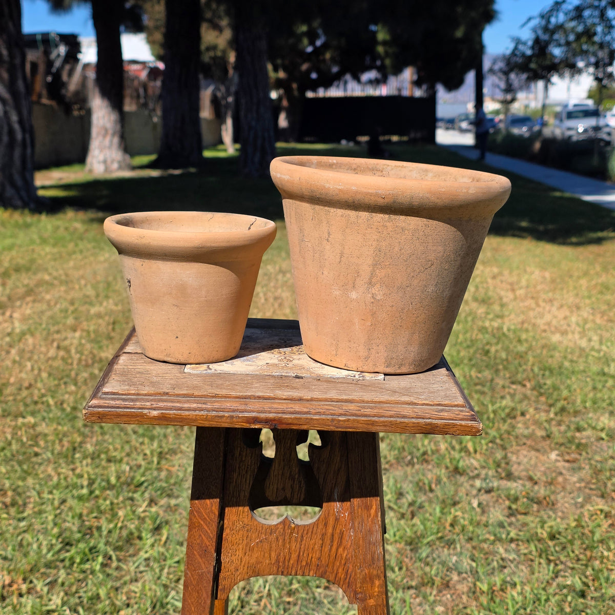 Vtg US Pottery Terracotta Planter Flower Pot Clay Set 2 USA Heavy Aged Patina