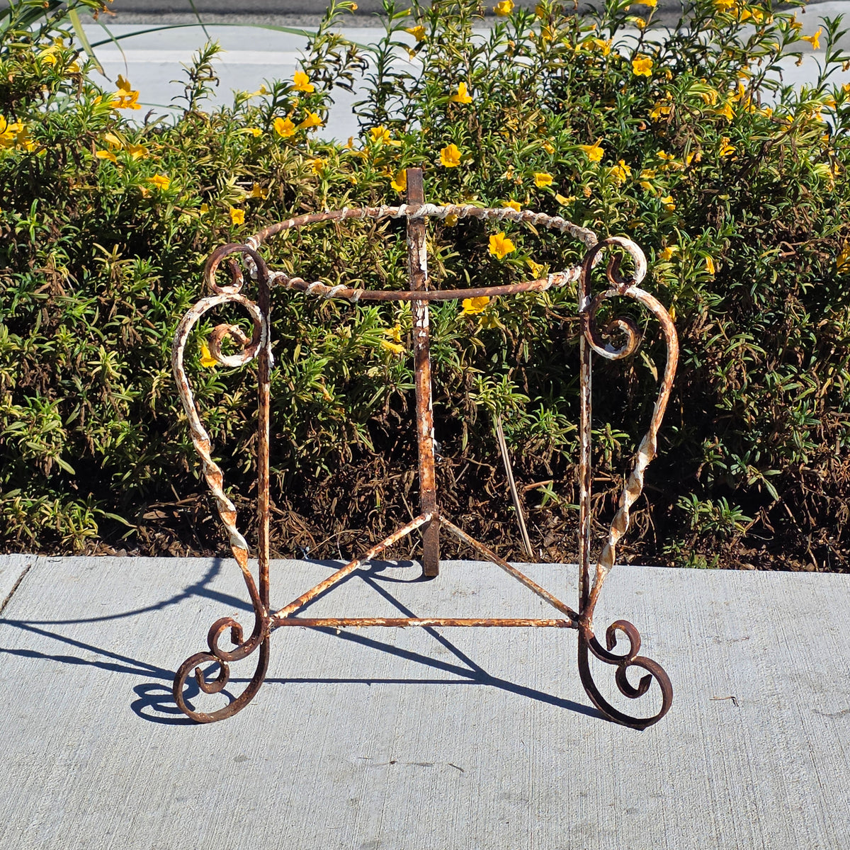 Vtg Wrought Iron Plant Stand Mid Century Twisted Scroll Patio Garden White Rust