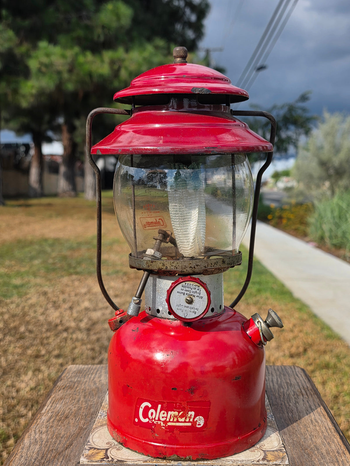 Vintage 1963 Coleman 200A Lantern 6/63 Red Letter PYREX Globe Wooden Case Used