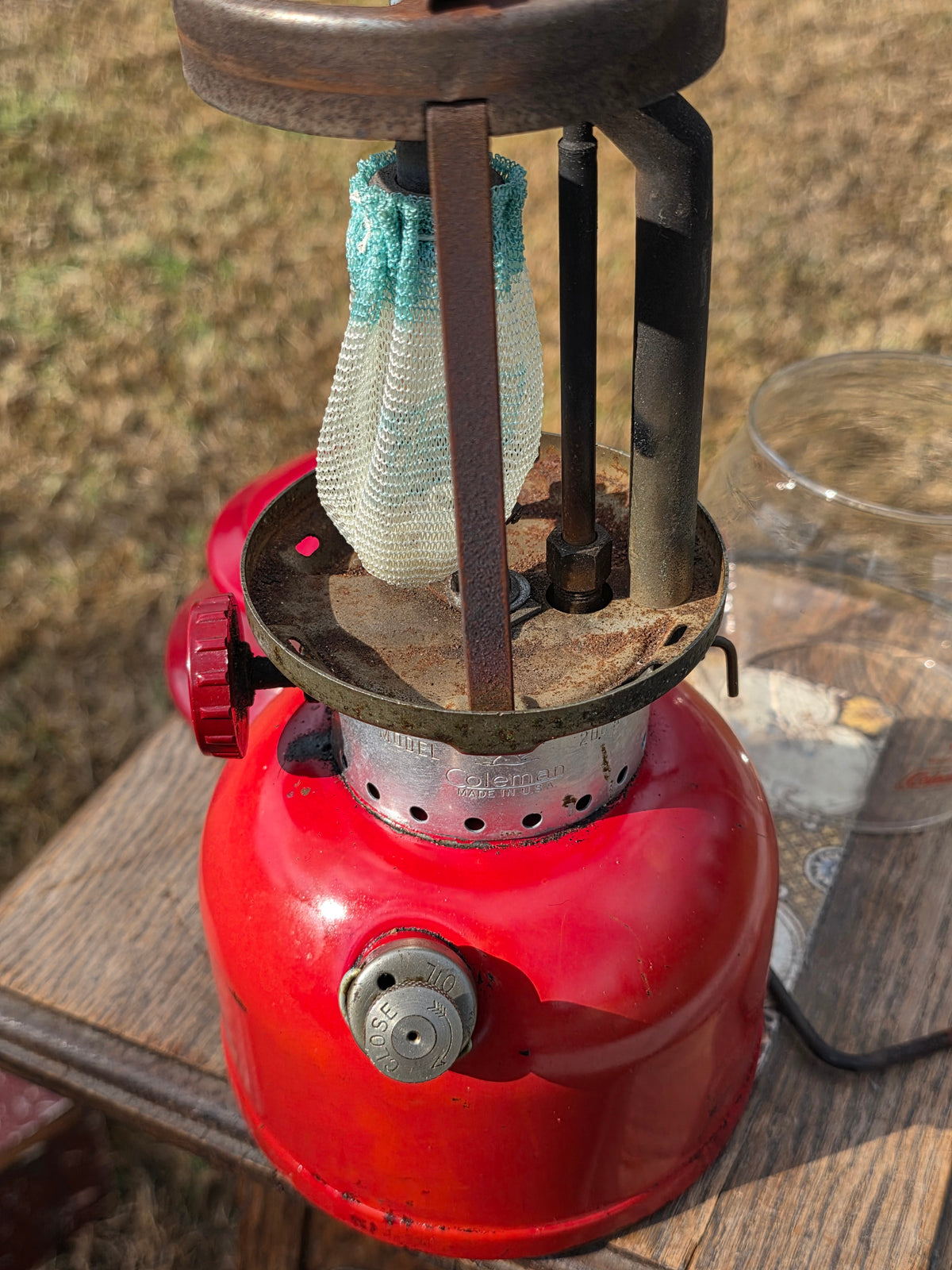 Vintage 1963 Coleman 200A Lantern 6/63 Red Letter PYREX Globe Wooden Case Used