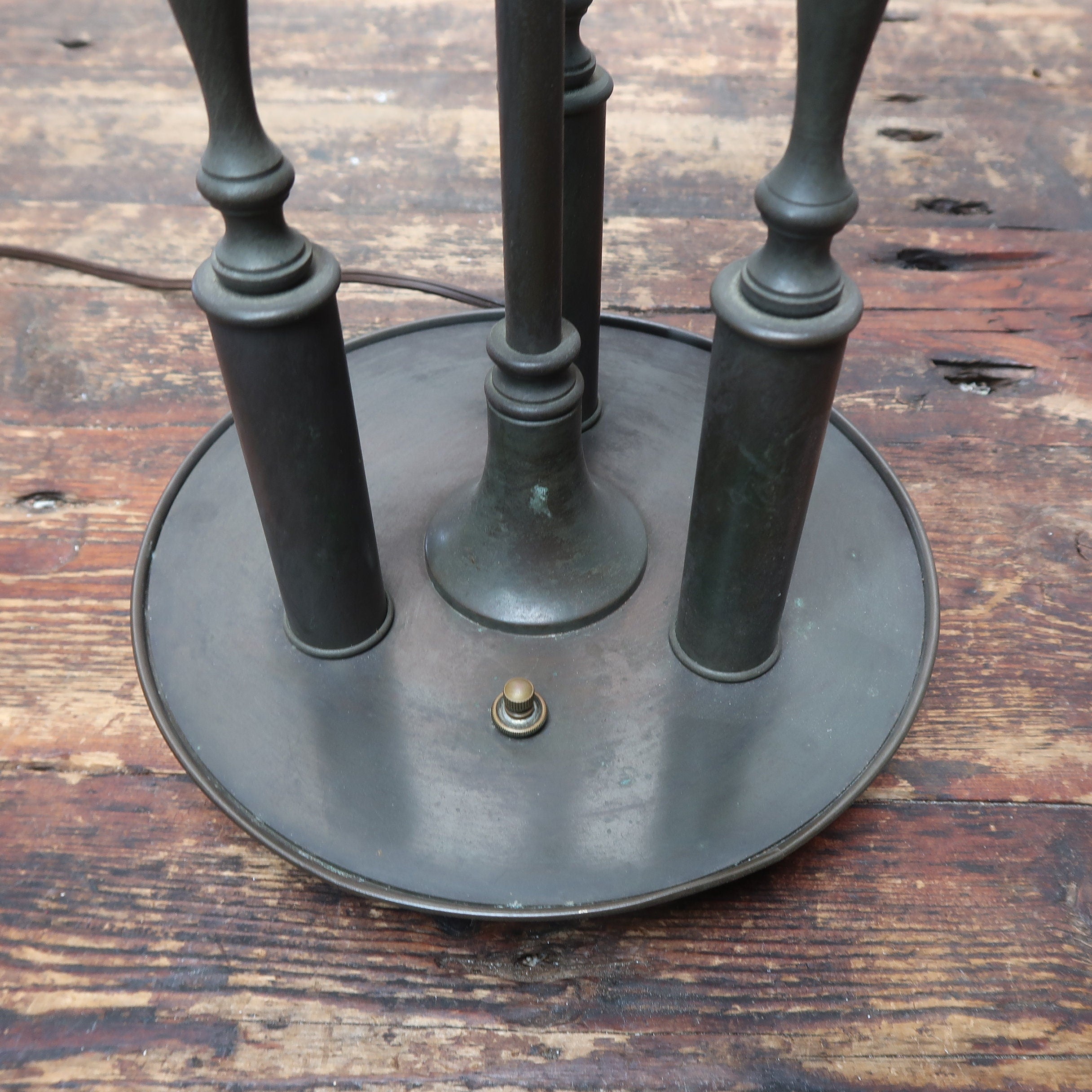 Antique Brass Bouillotte 3 Candle Light Lamp With 3 Way Turn Knob Switch Patina (Local Pickup)