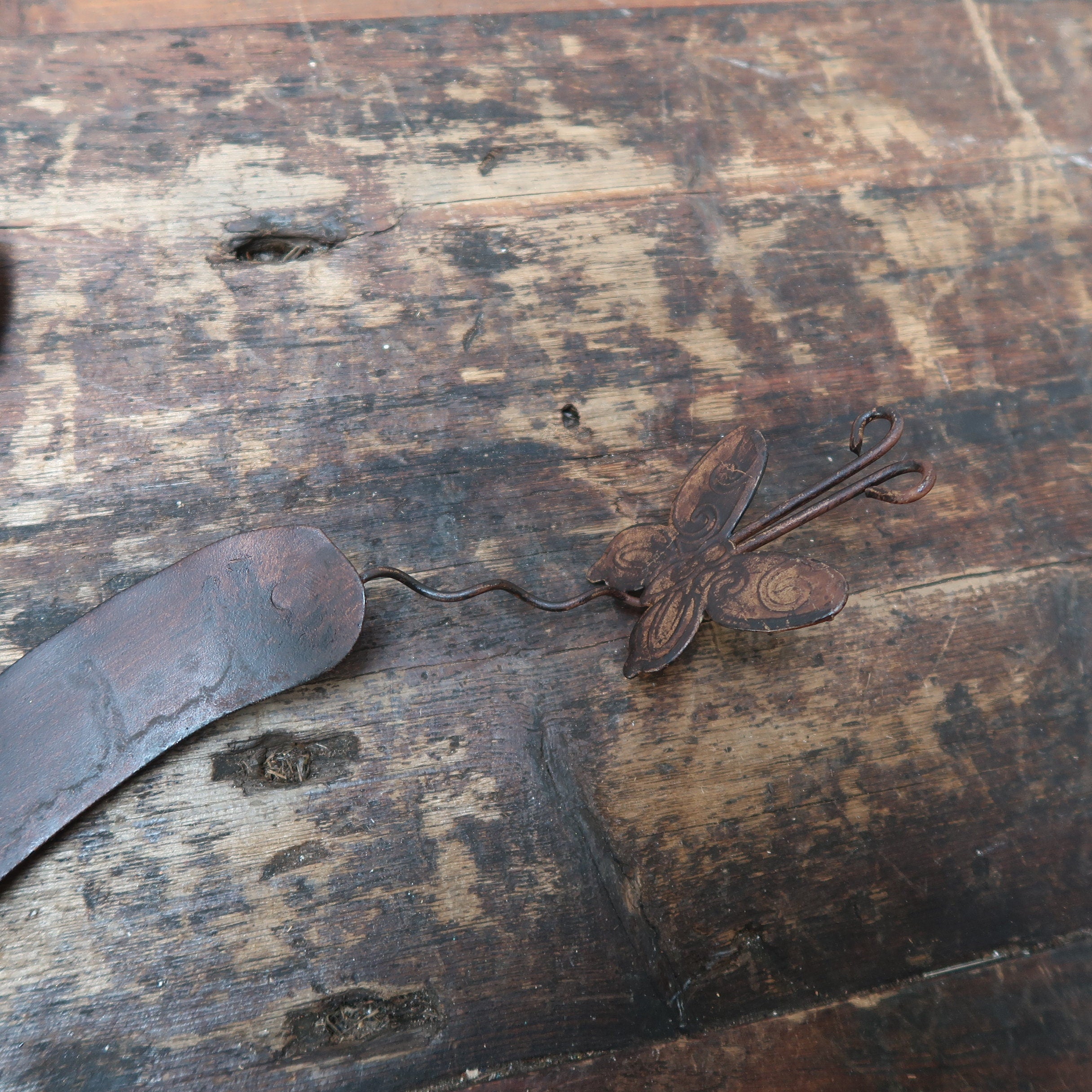 Large Rusty Metal Cats Playing With Butterflies (Set of 2) Free U.S. Shipping