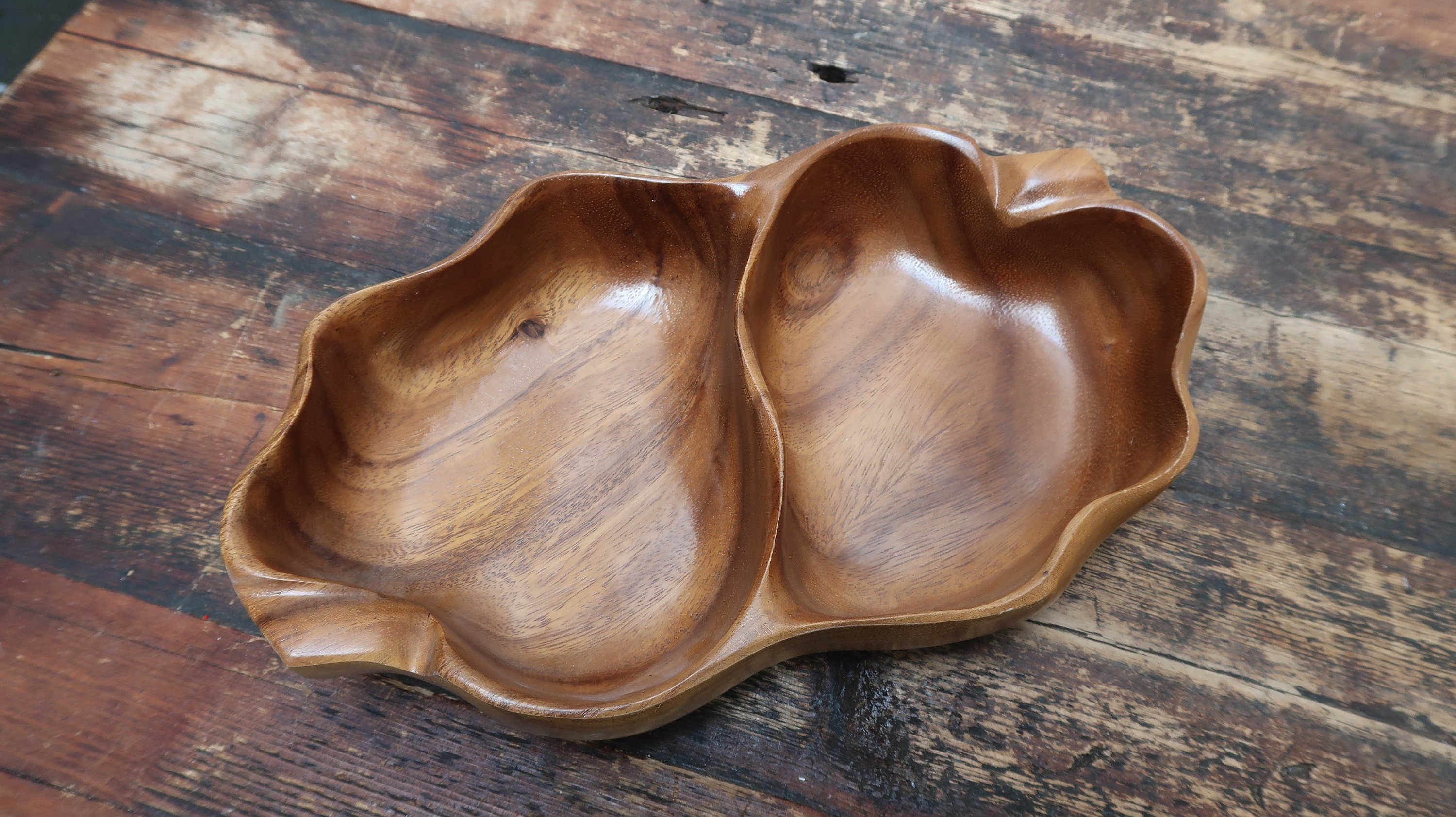 Vintage Woodcraft Hawaii Made By Hawaiians Monkey Pod Wood Bowl 12.5" x 7" x H 2.25"