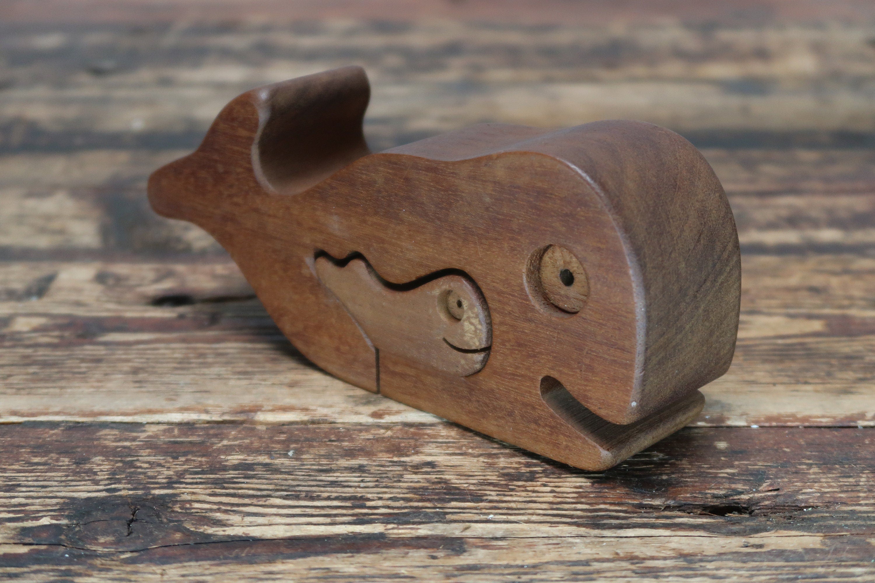 Bob Ameri Hand Carved Wooden Whale With 2 Baby Whales