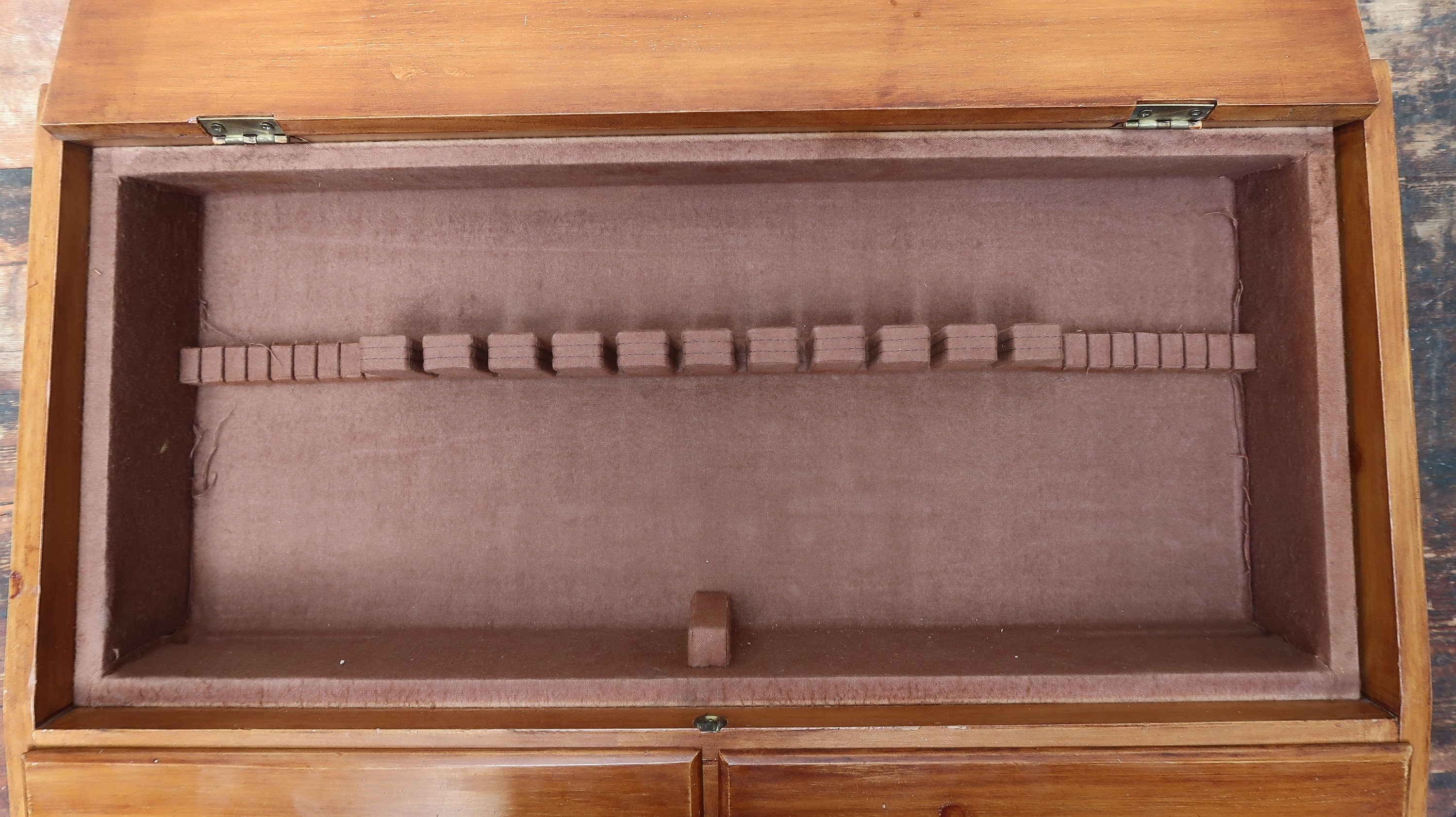 Vintage Maple Wood Wall Mount Silverware Flatware Cabinet