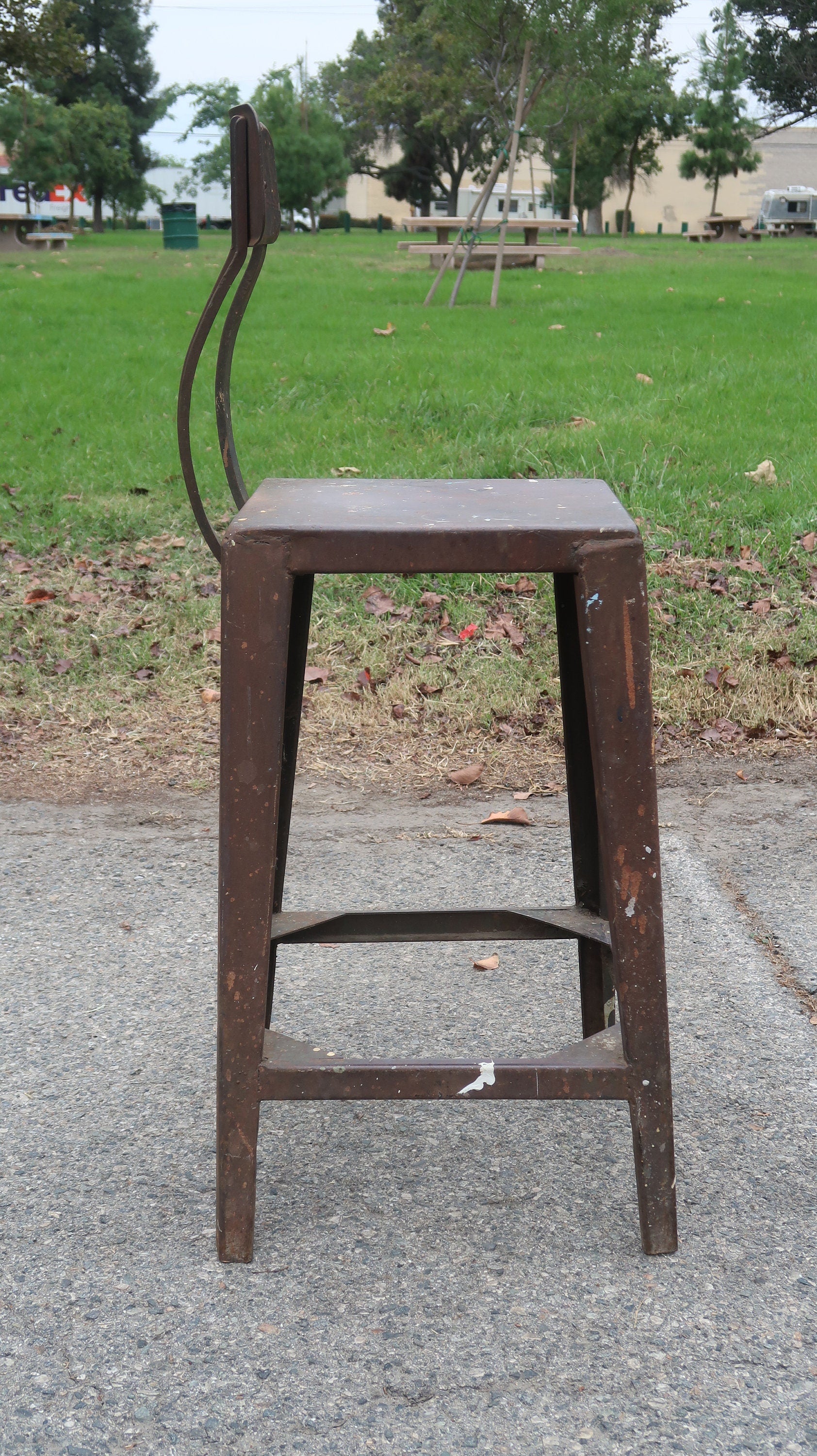 Antique Metal Industrial Stool High Chair Heavy Steel Chair 29 lb. (U.S Free Shipping)