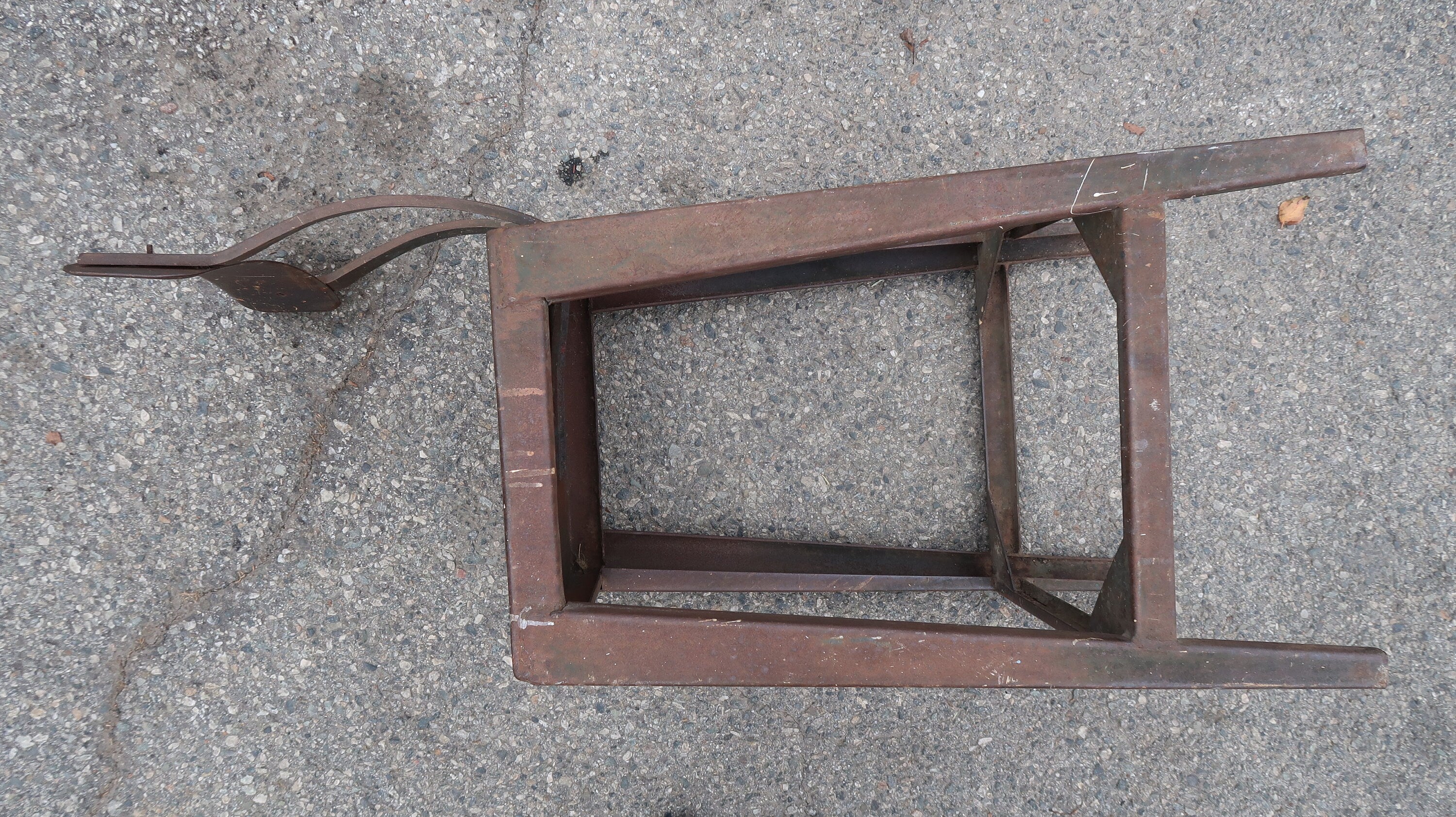 Antique Metal Industrial Stool High Chair Heavy Steel Chair 29 lb. (U.S Free Shipping)