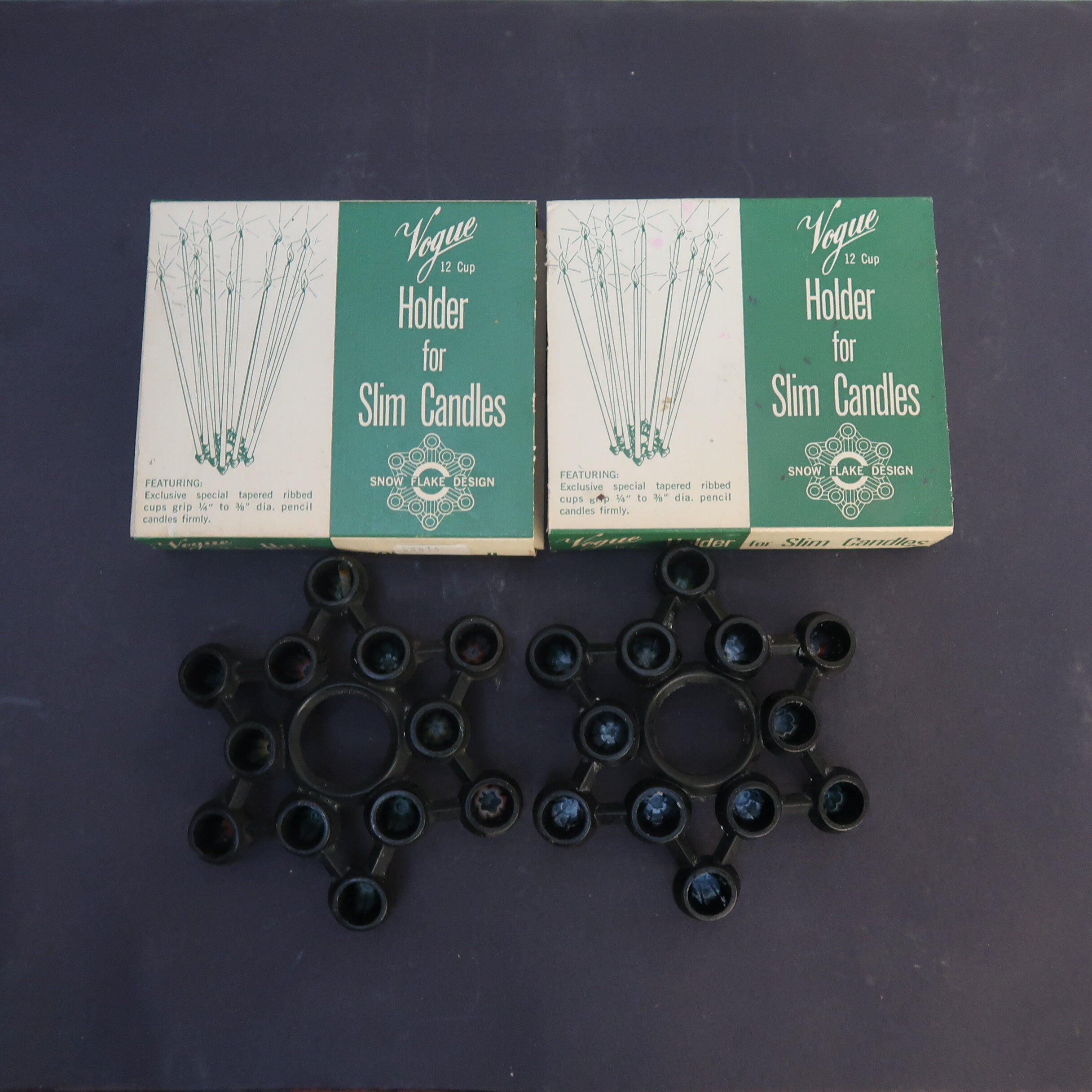 Set of 2 Vogue Slim Candles Snow Flake Design