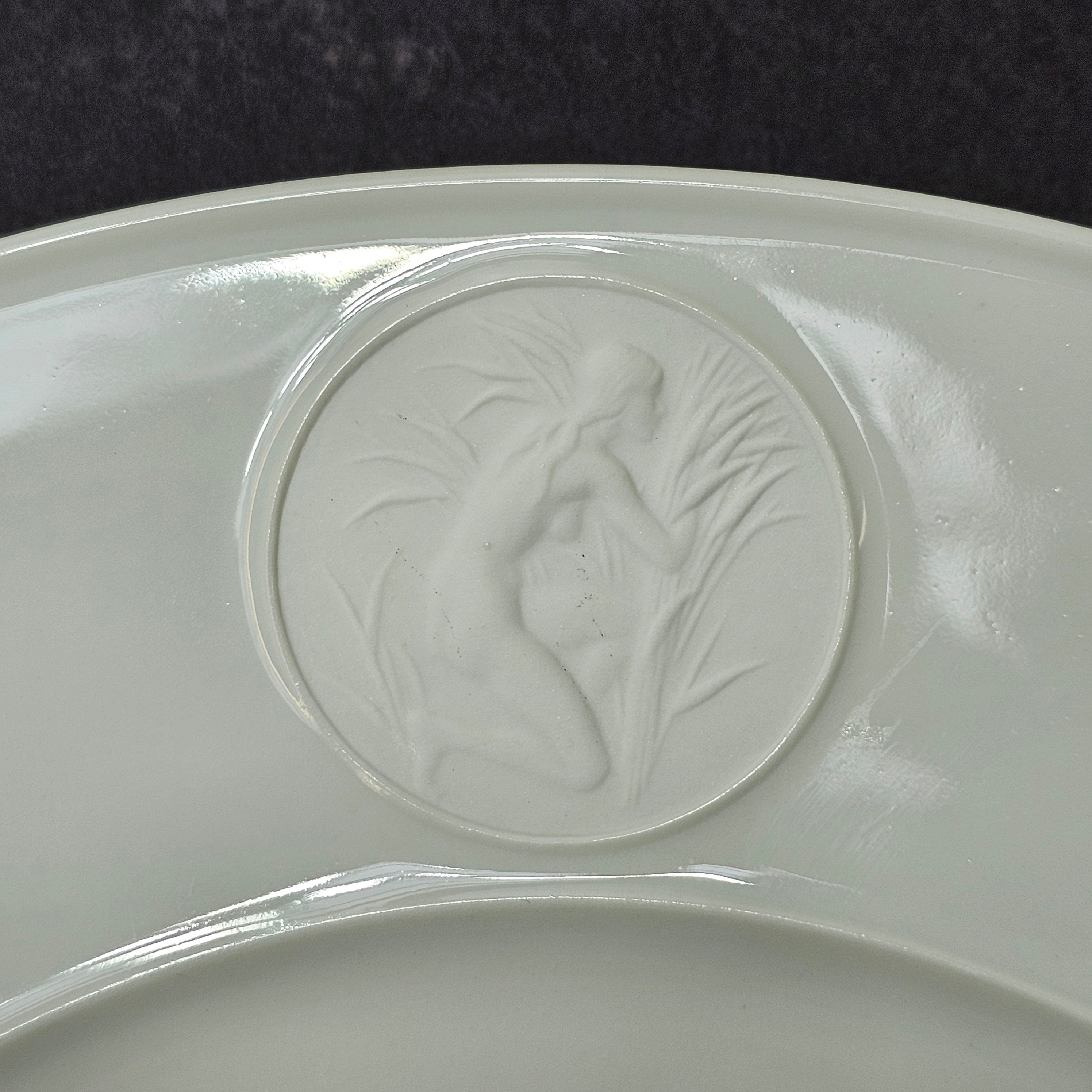 KPM ARCADIA by Berlin Porcelain 10.25" Dinner Plate With Syrinx Cameo Nude