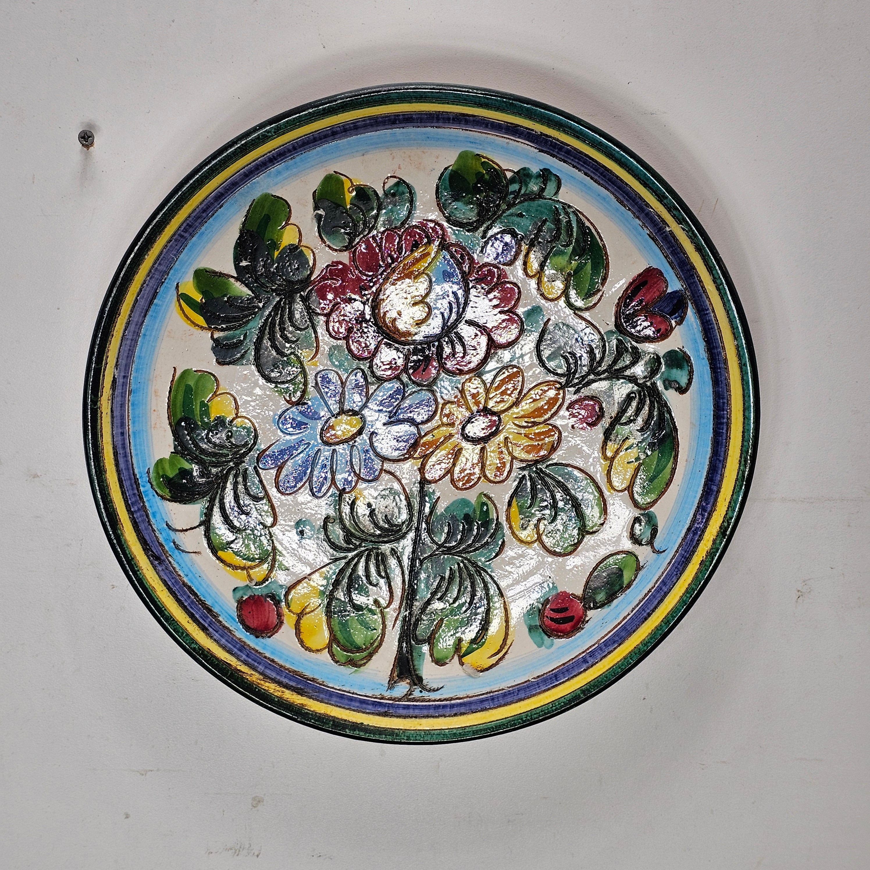 Firenze Pottery Plate Engraved Floral Wall Hanging Decor Italy 10.75"