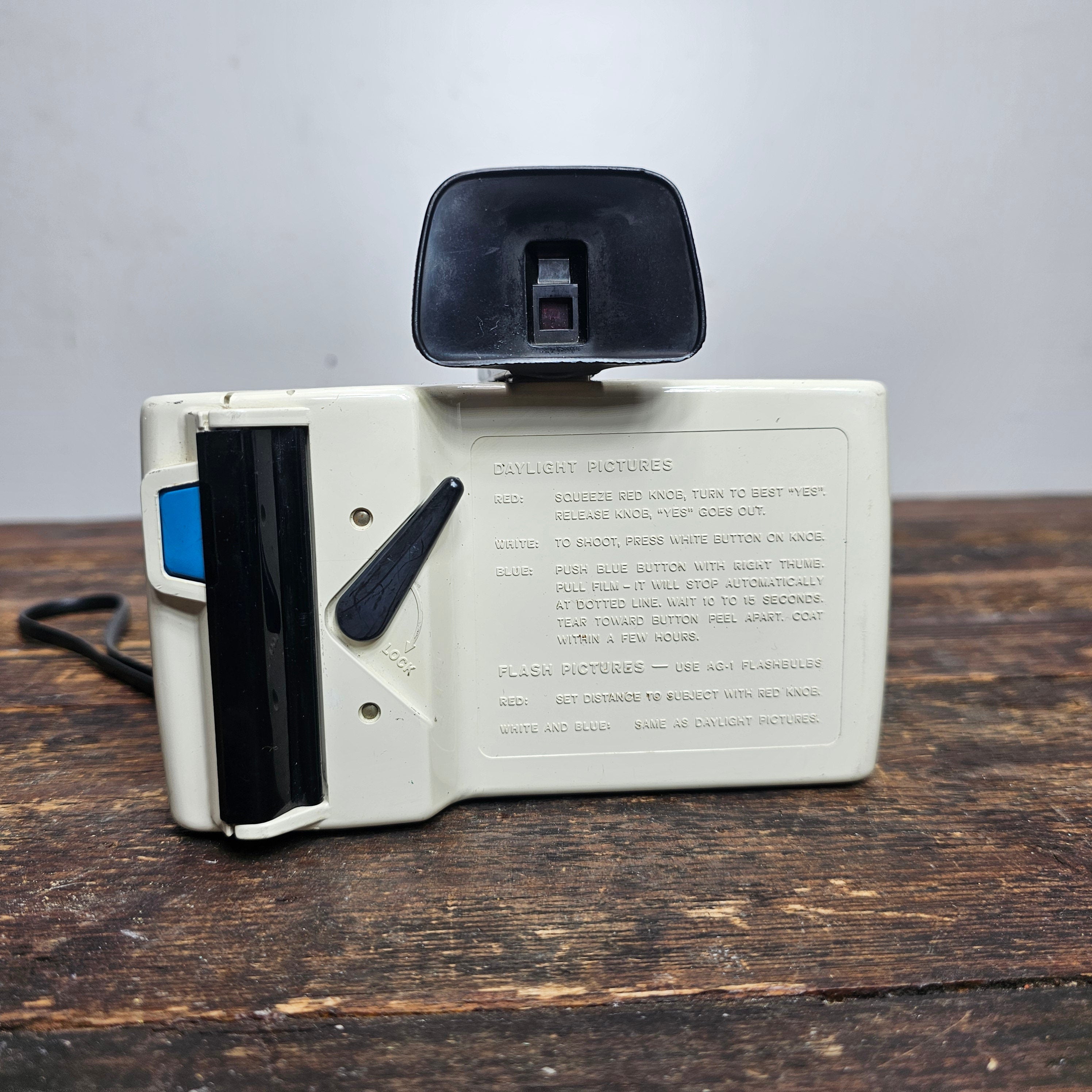 Vintage Polaroid Land Camera Swinger Model 20 (Not Tested)