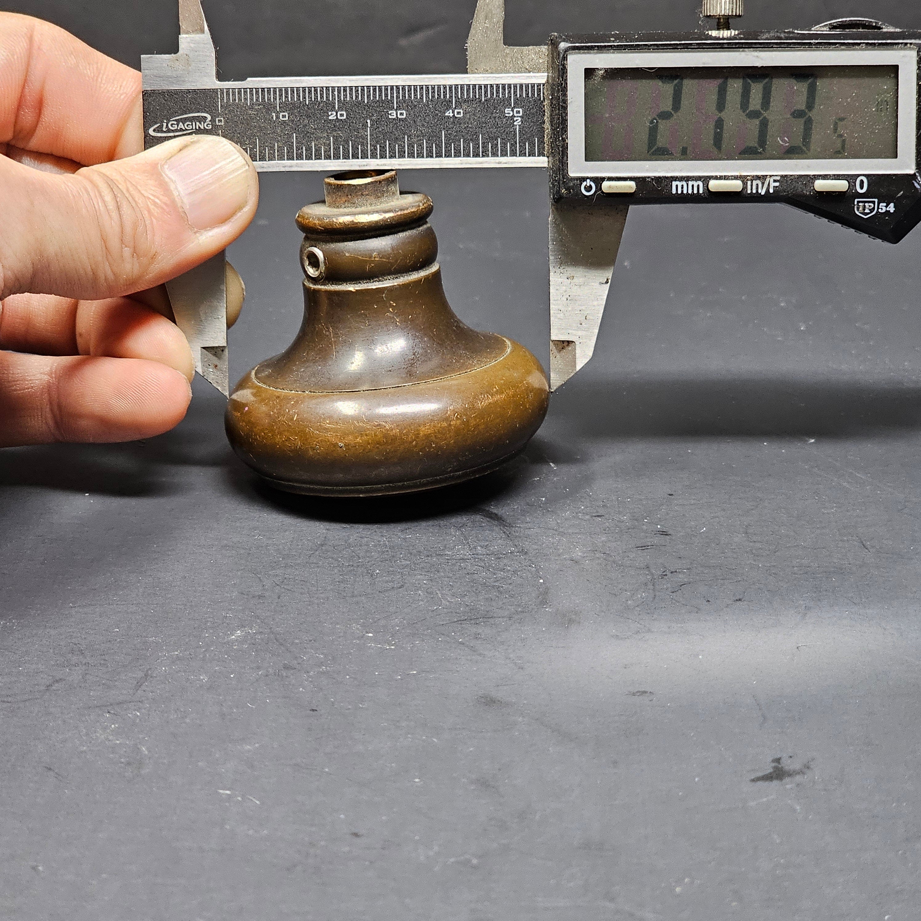 Antique Single Door Knob Solid Brass (11 oz.)