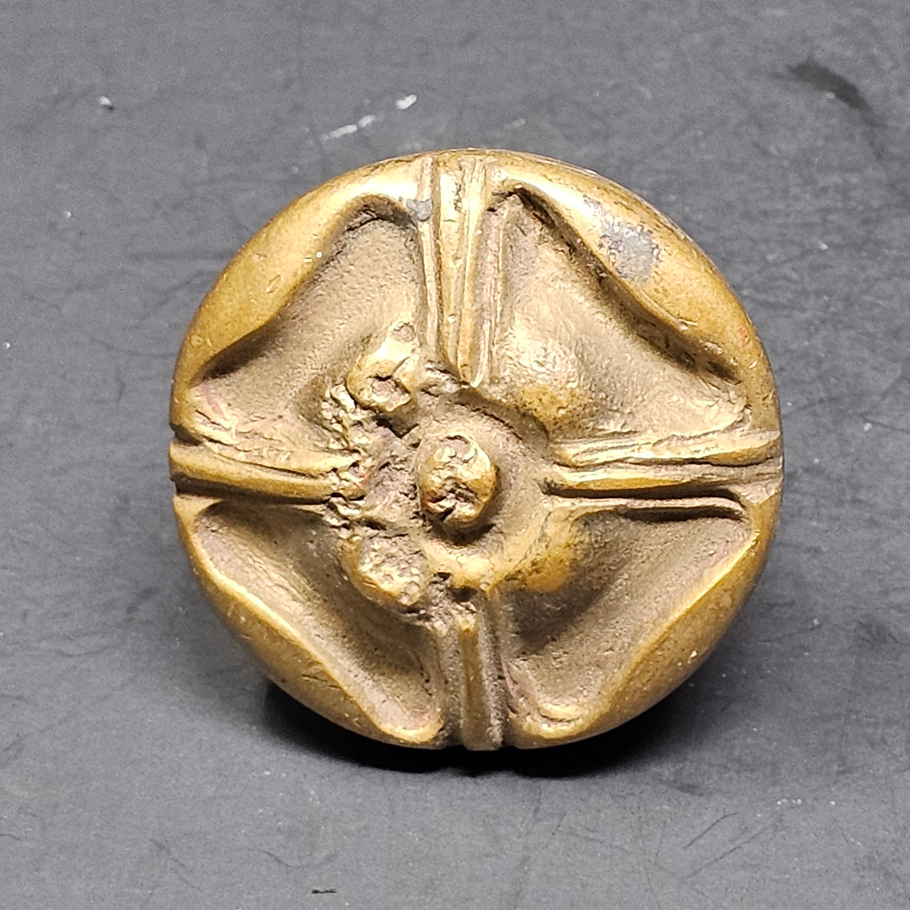 Antique Single Door Knob Solid Brass (10 oz.)