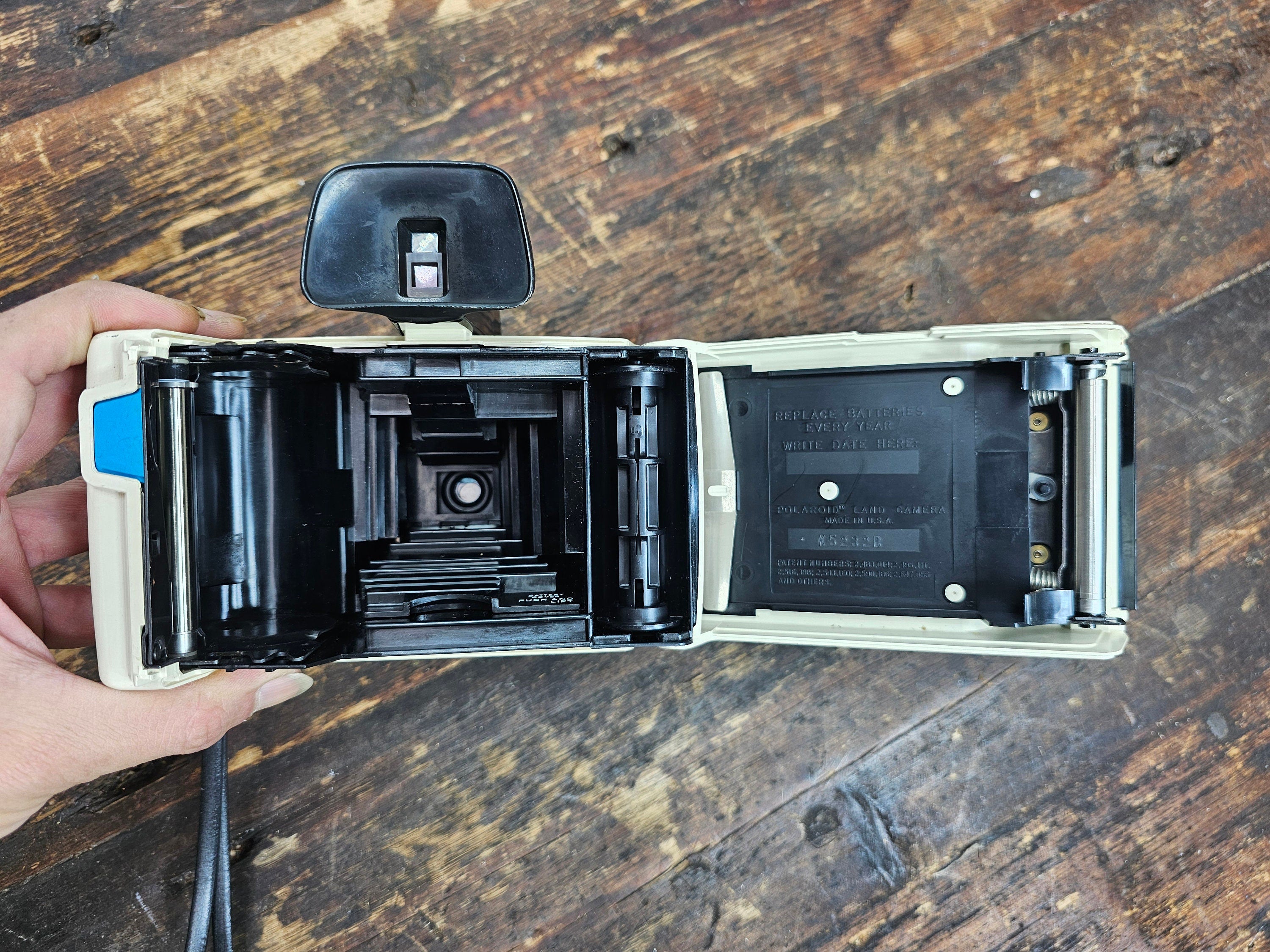 Vintage Polaroid Land Camera Swinger Model 20 (Not Tested)