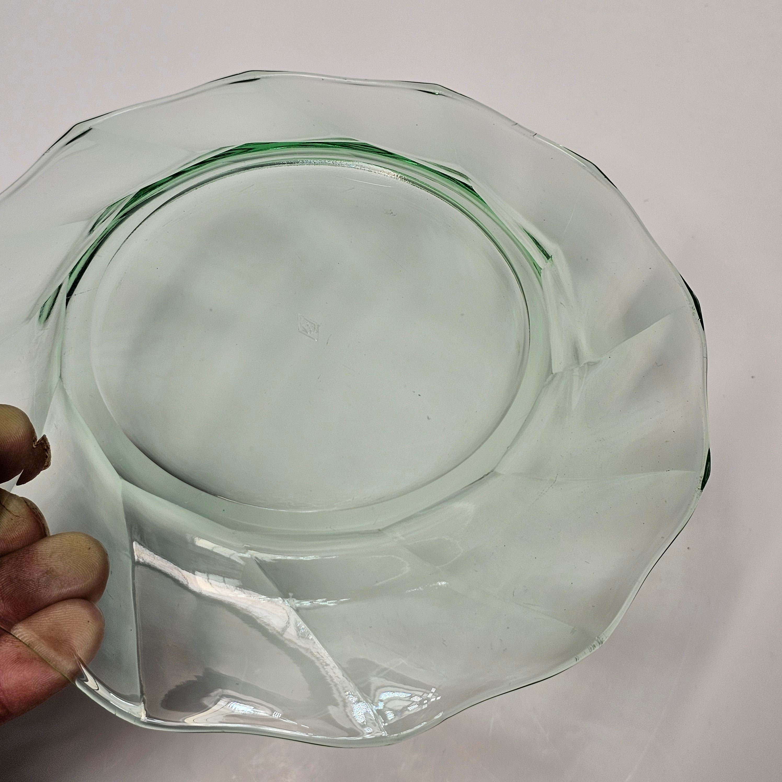 Heisey 7" Twist Green Moongleam Glass Salad Dessert Plate