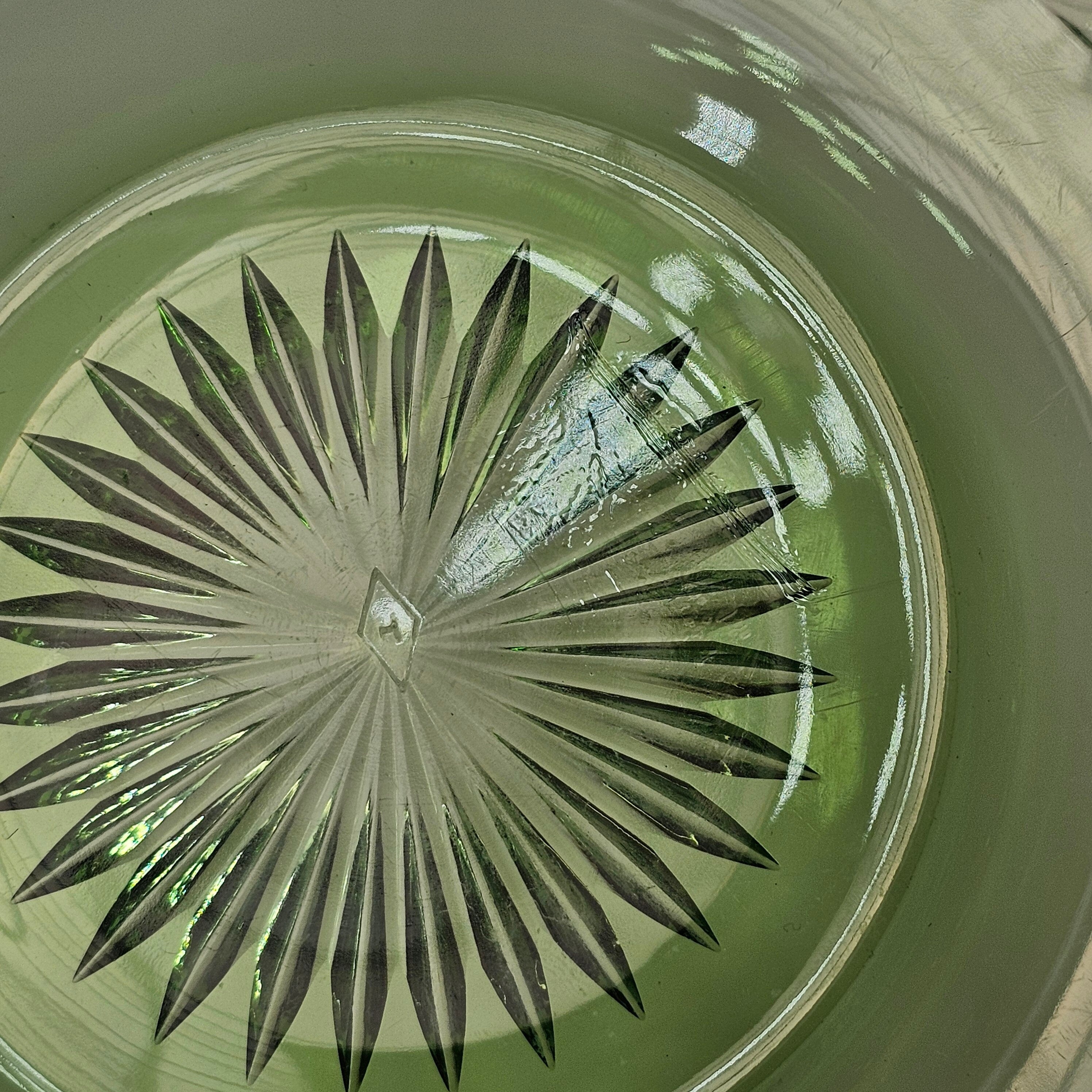 Heisey 7 1/2" Salad Plate Fluted Border Green Moongleam