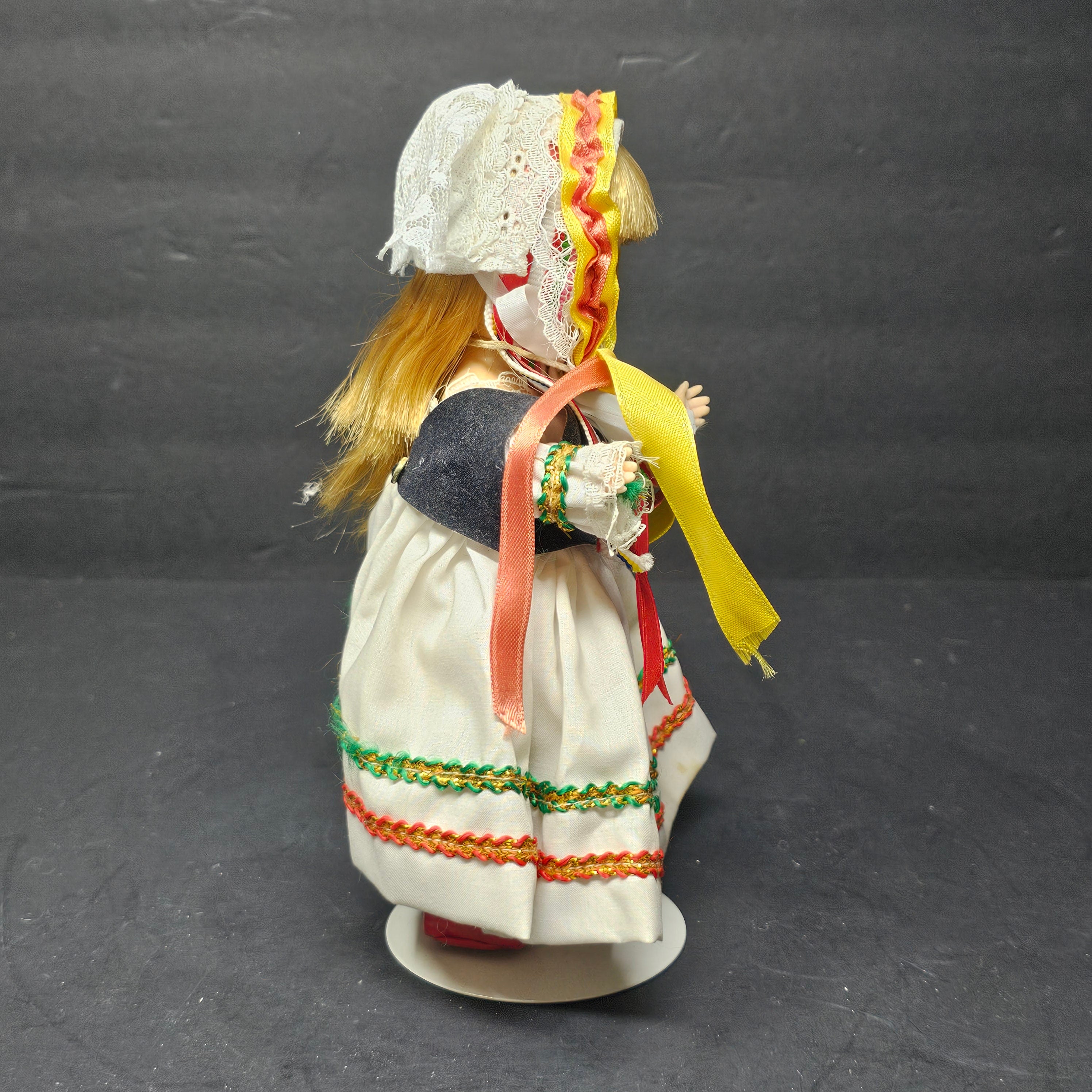Vintage Vogue Doll Company Toys Polish Ginny Far Away Lands 1970s