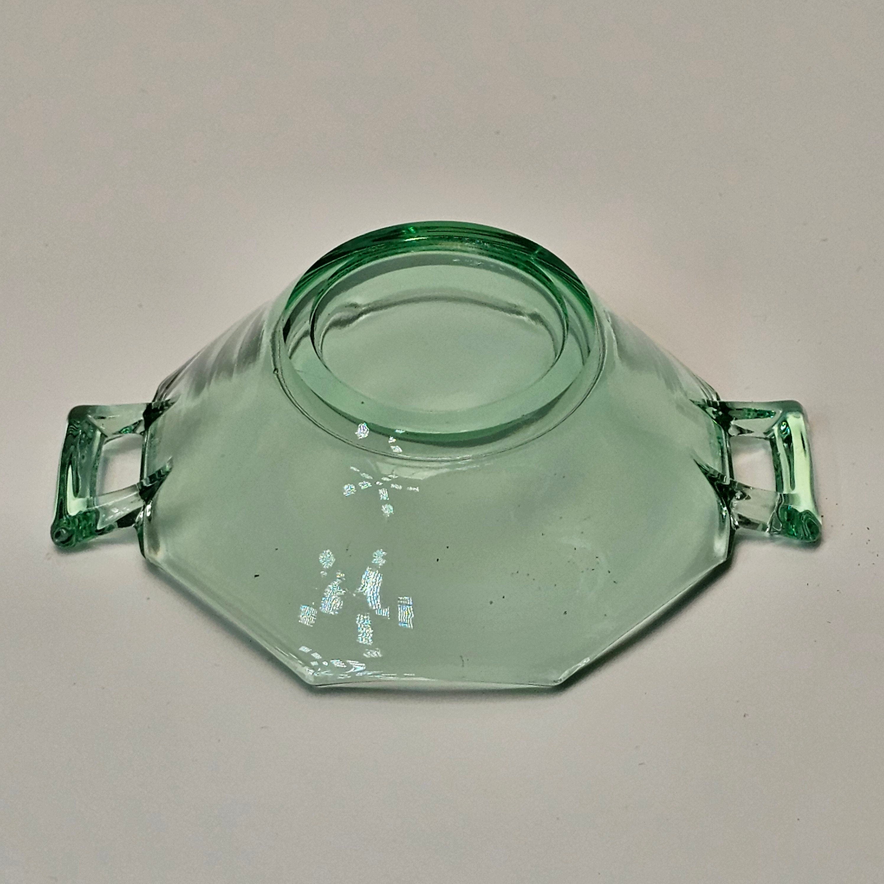 Heisey Octagon Moongleam Handled Nut Bowl