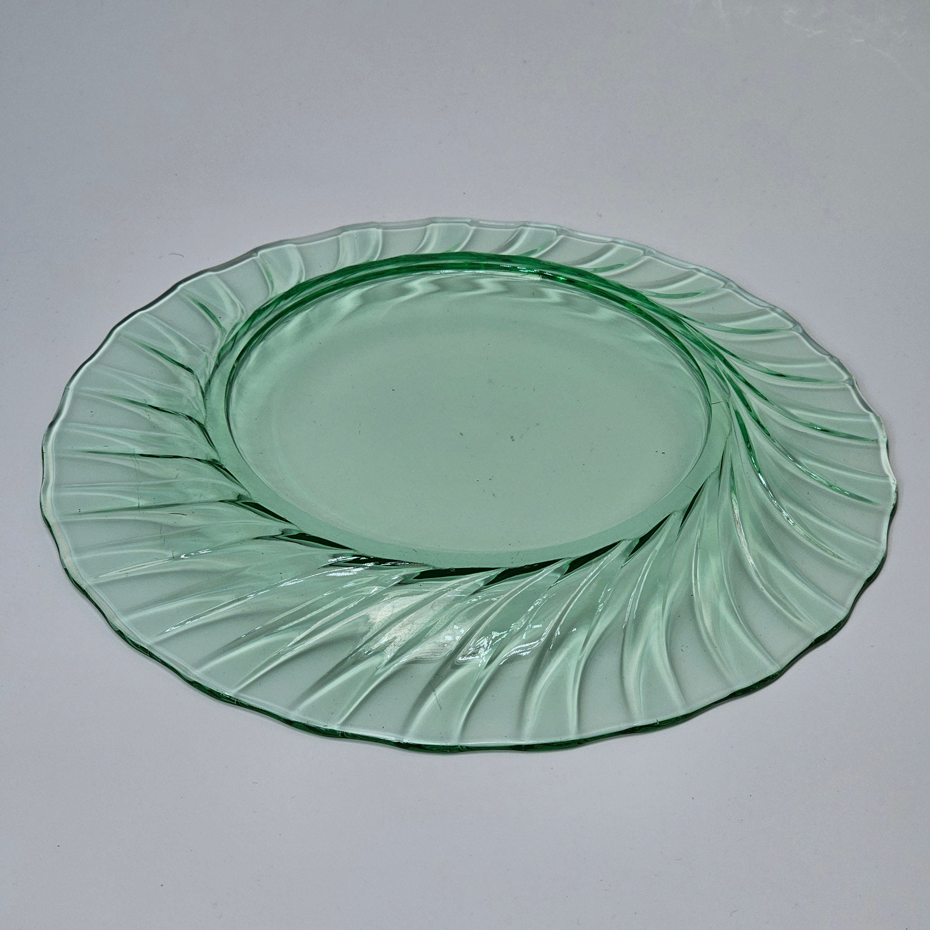 Heisey 8" Luncheon Plate Spiral Green