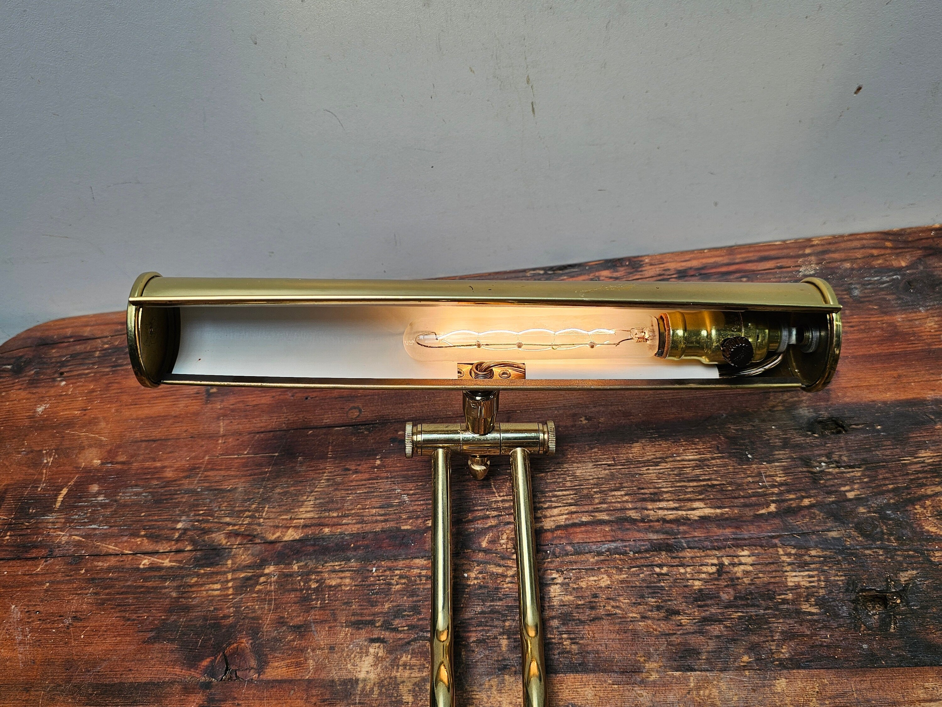 Vintage Brass Finish Bankers Desk Lamp