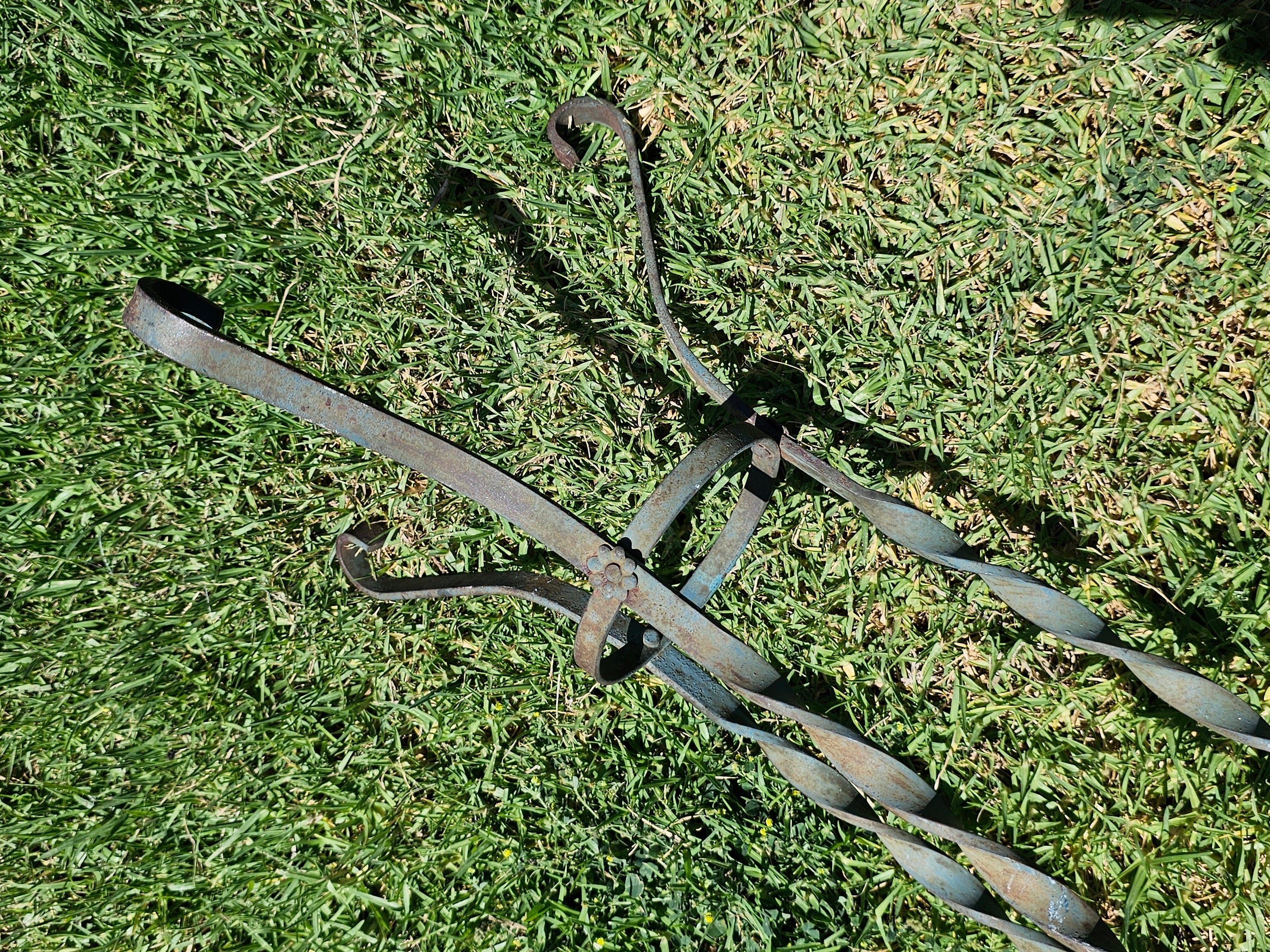 Metal Scroll Plant Stand 3 Legged Flower Pot Holder 37" H