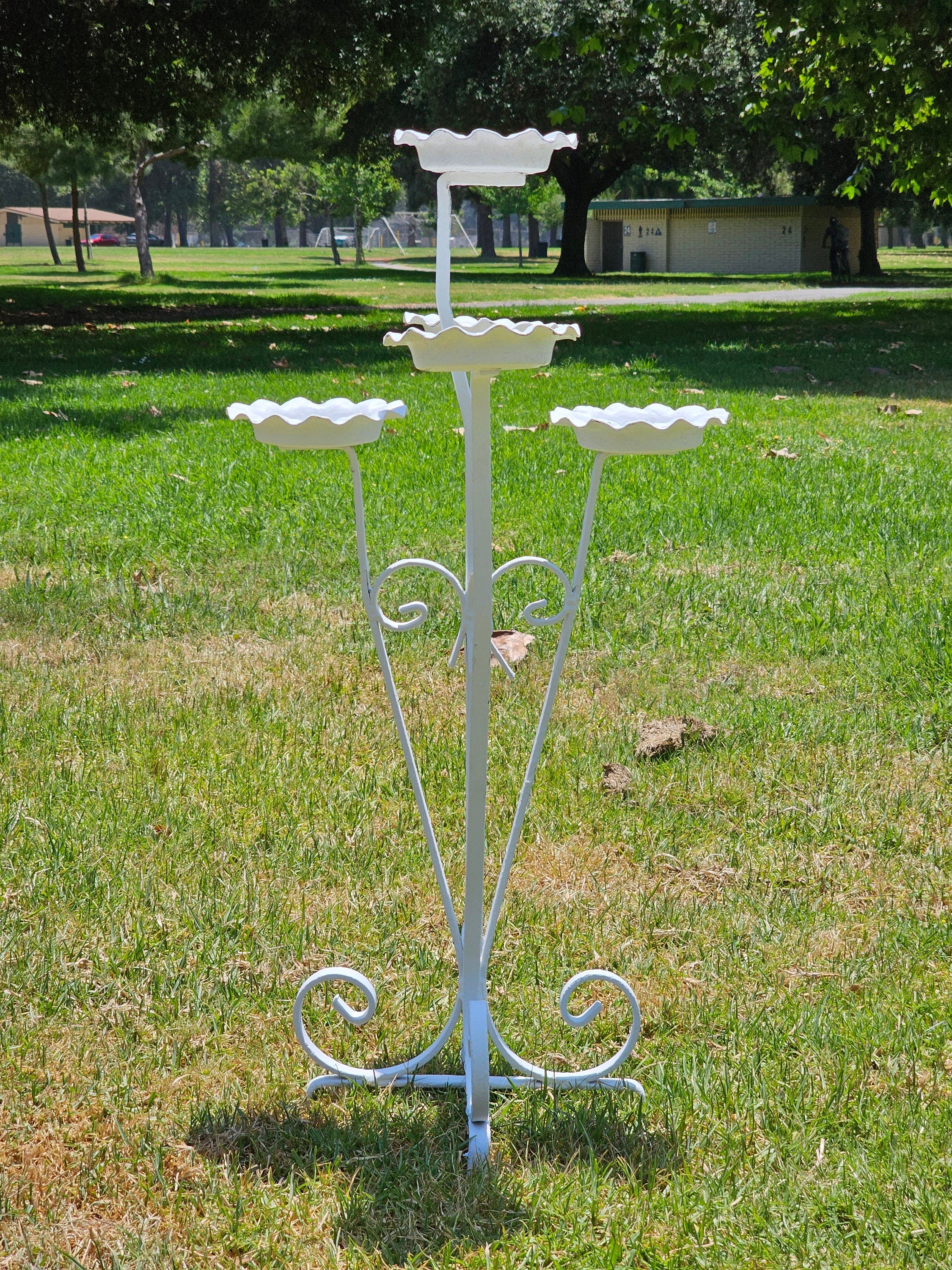 White Tree Tiered Metal Scroll Plant Stand 5 Pot Holders H 33"