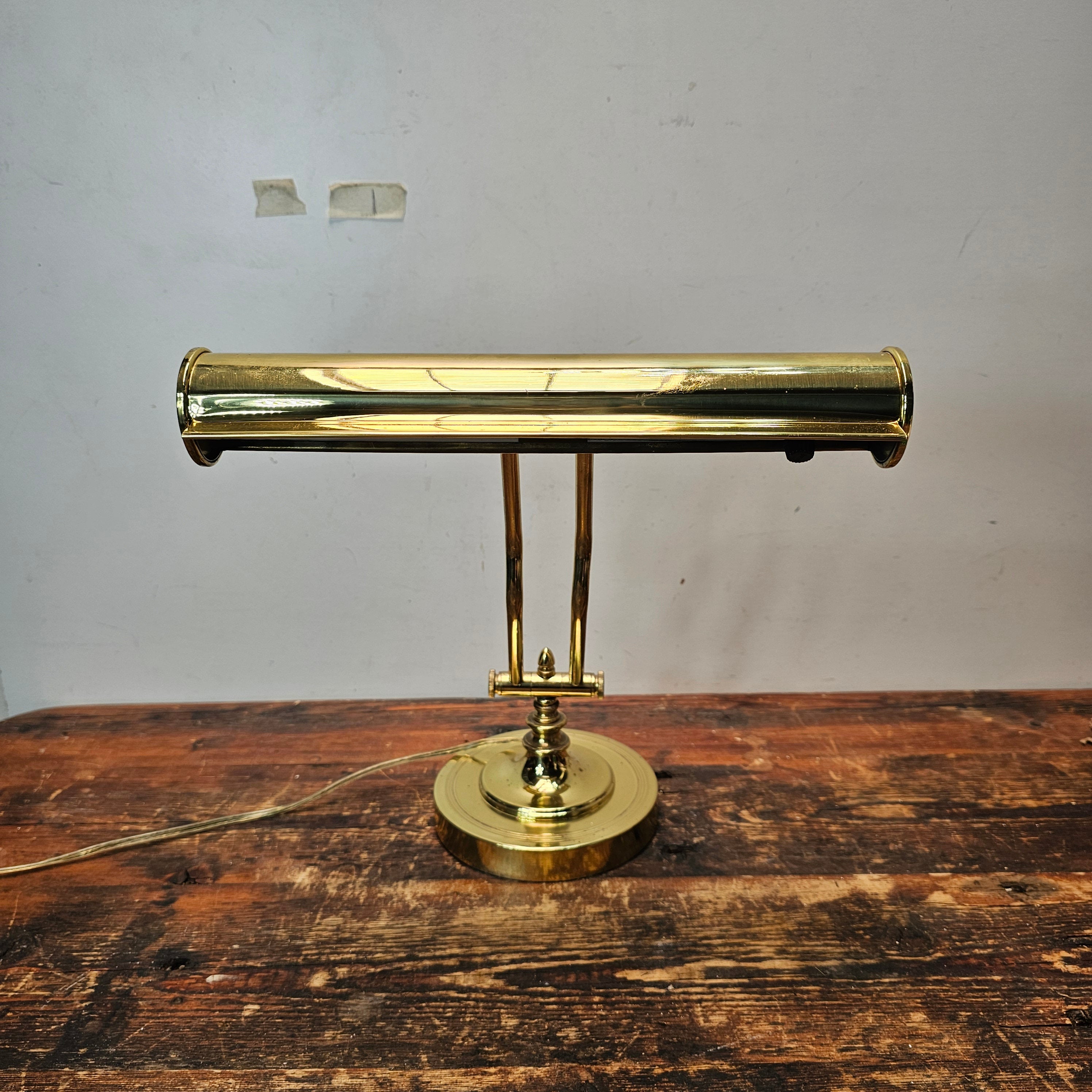 Vintage Brass Finish Bankers Desk Lamp