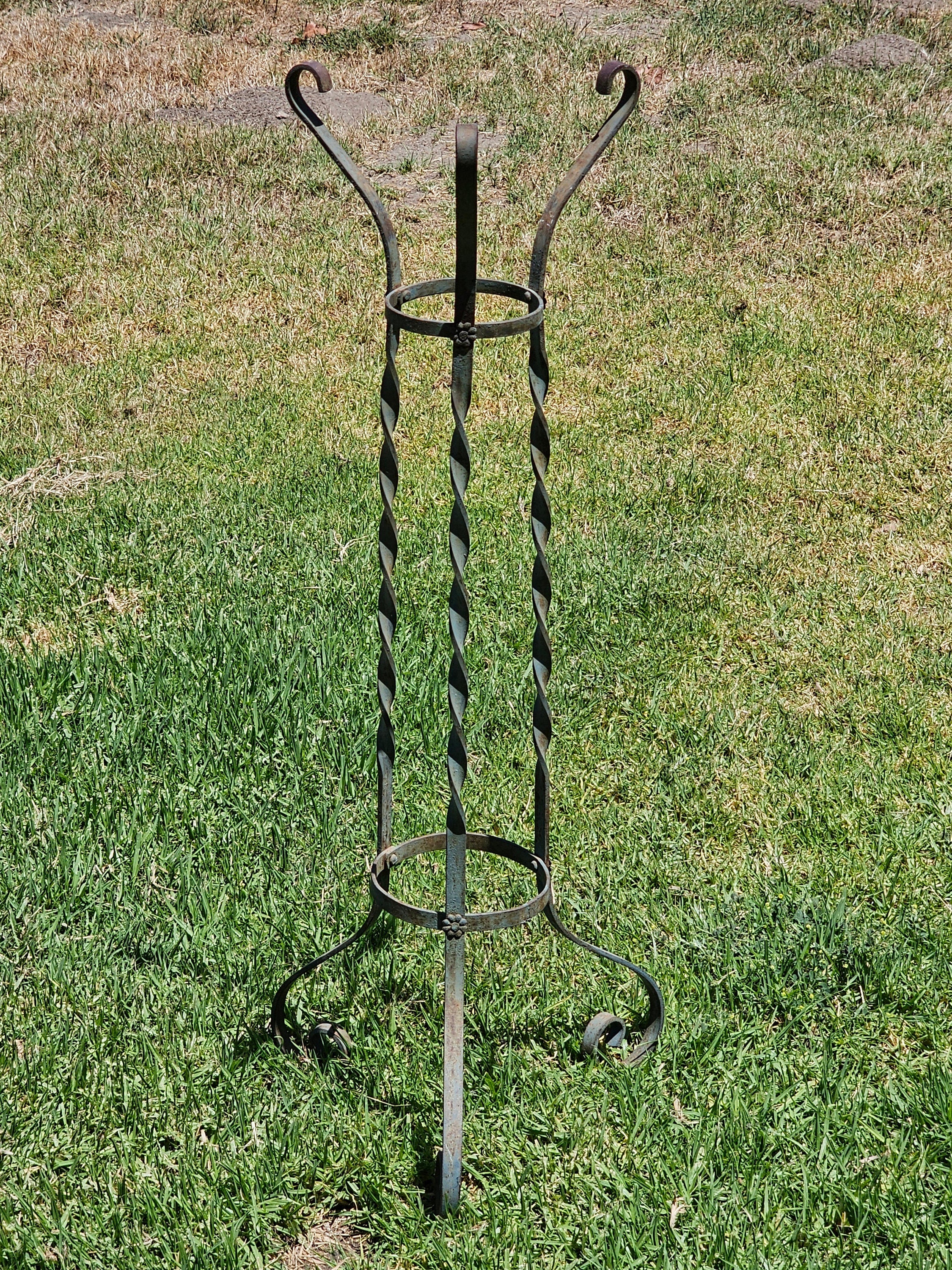 Metal Scroll Plant Stand 3 Legged Flower Pot Holder 37" H