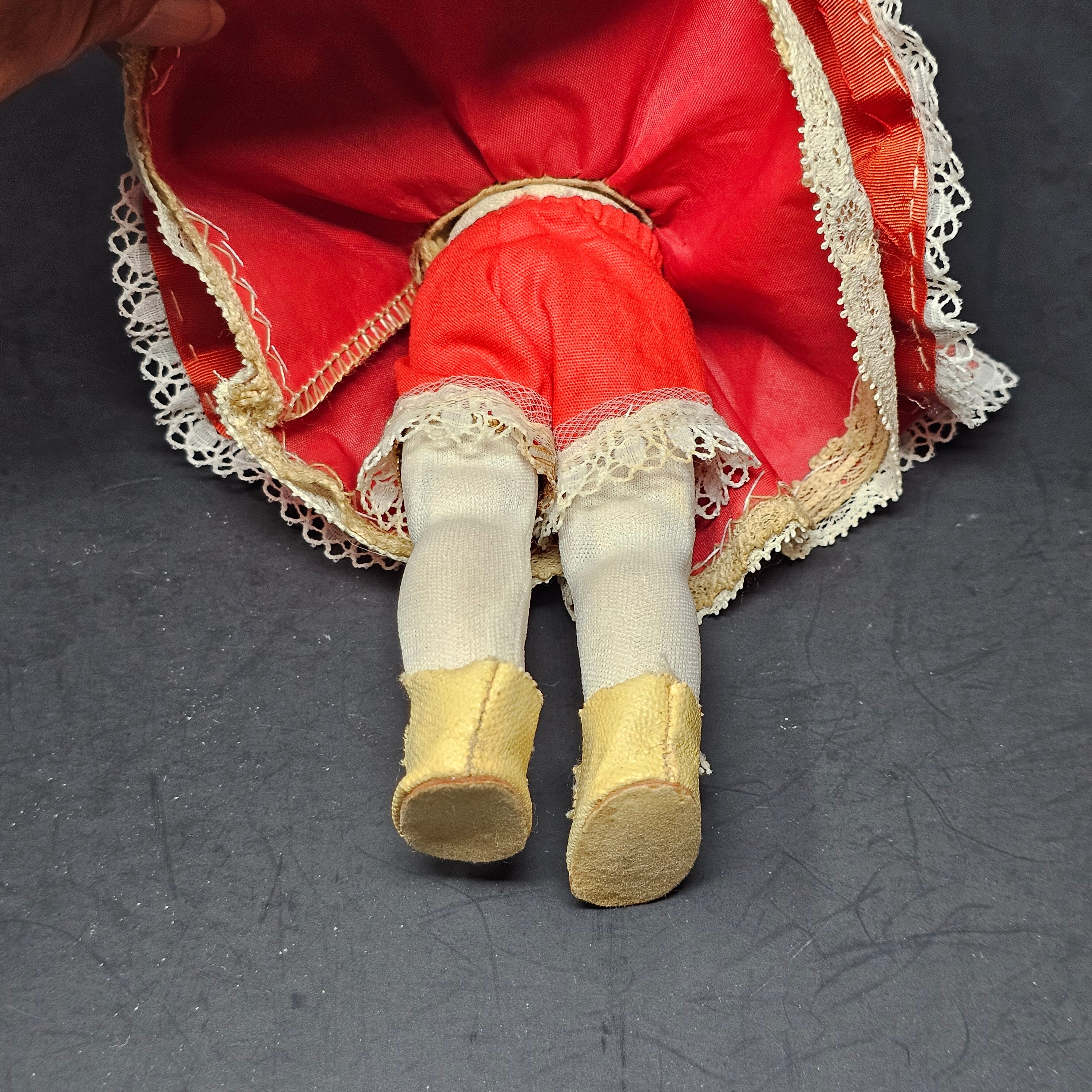 Vintage Vogue Ginny Bent Knee Walker Doll 8" 1950's