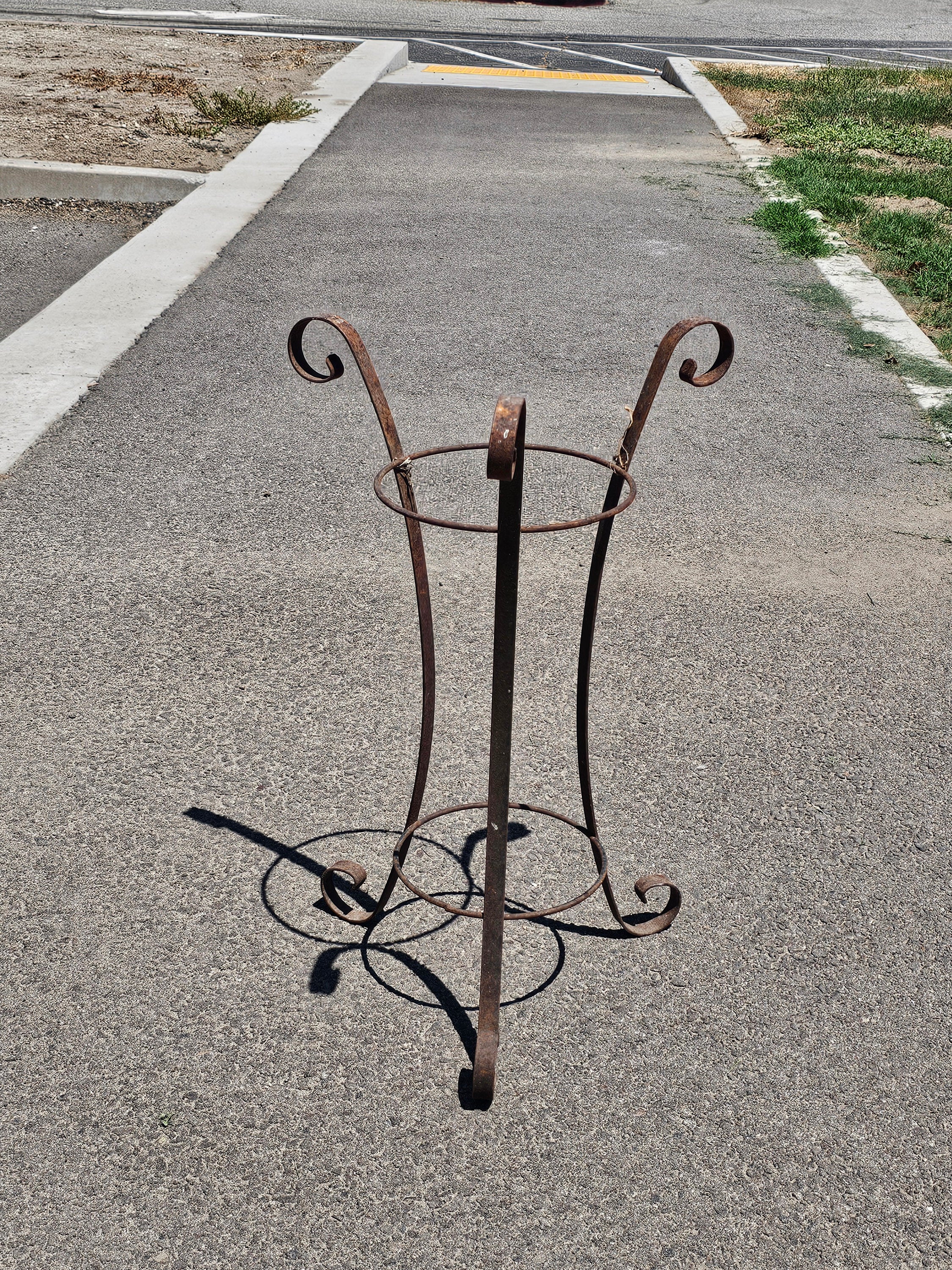 Spanish Revival Style Metal Scroll Planter Holder Stand 26.5" H