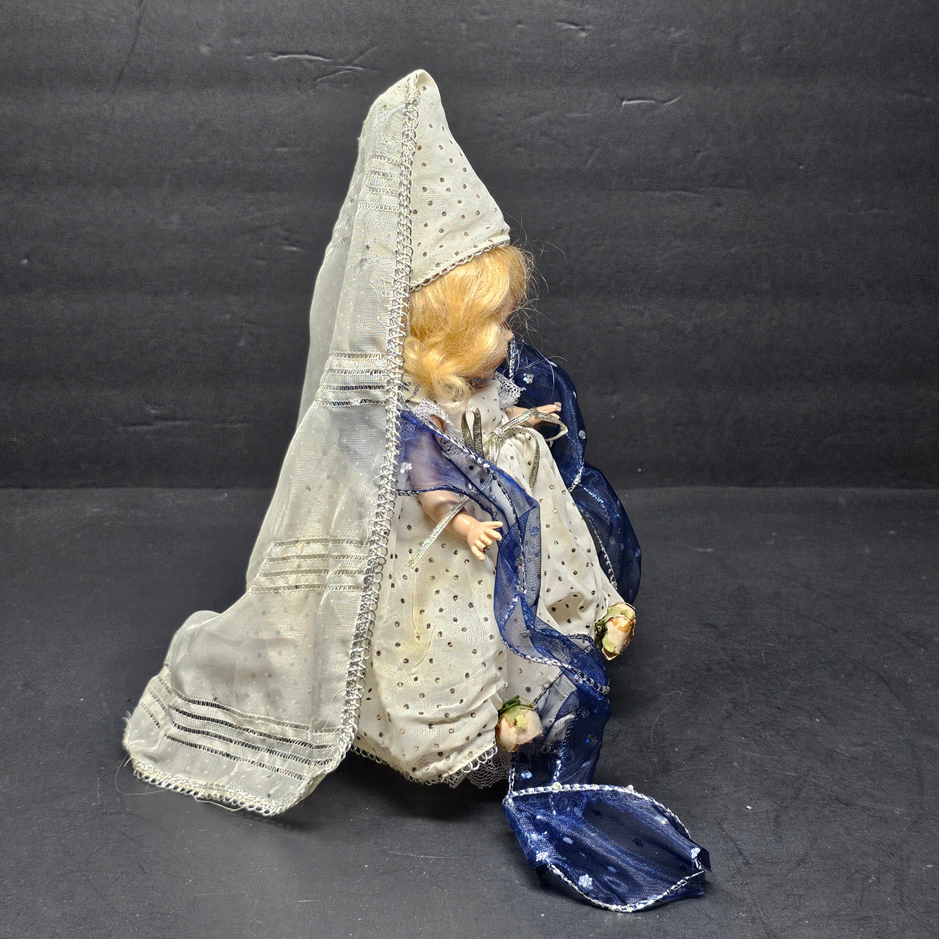 Vintage 8" Vogue Ginny Doll Pianted Eye " Cinderella " 1940’s