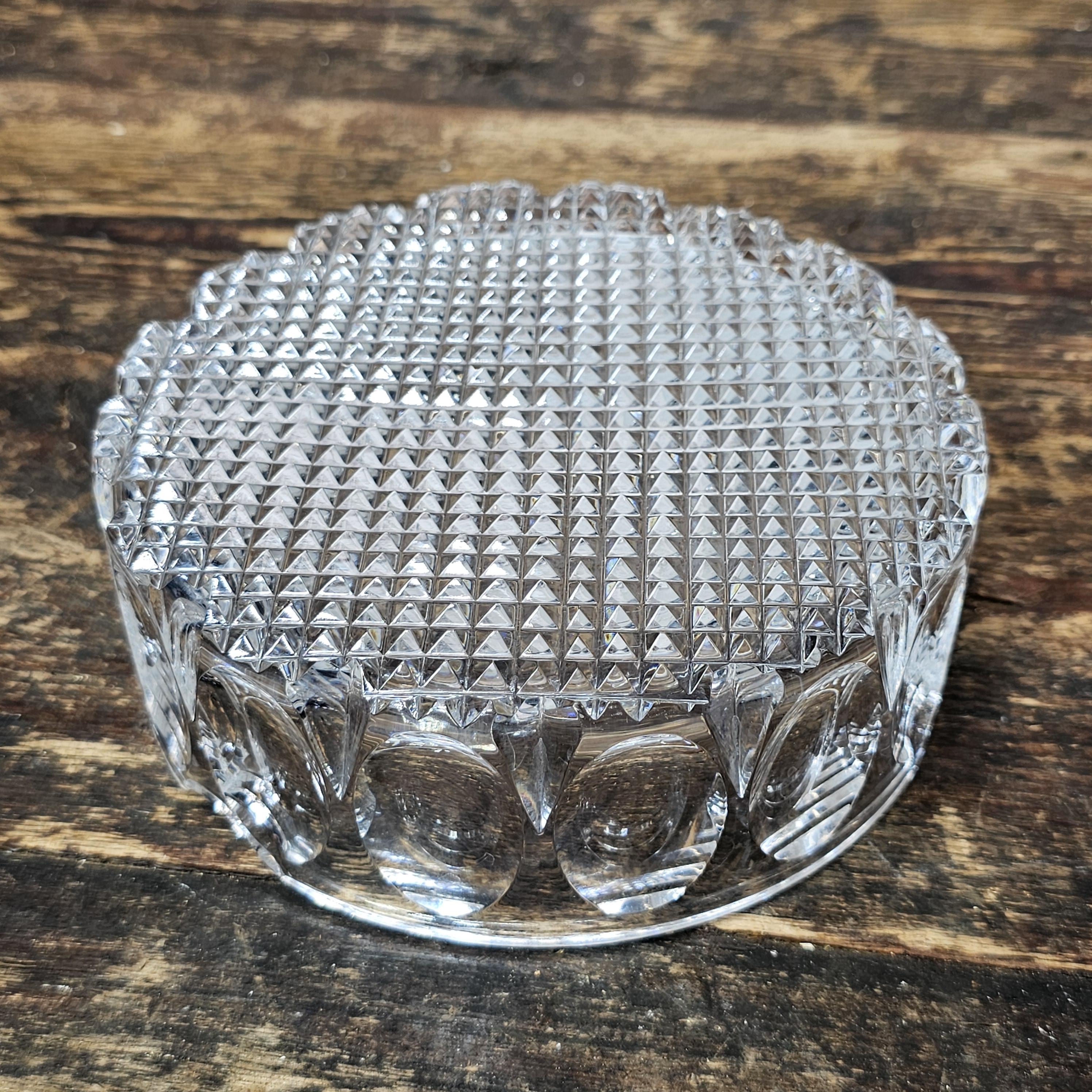 Vintage Crystal Glass Round Cigar Ashtray Trinket 6"Dia x 2"H